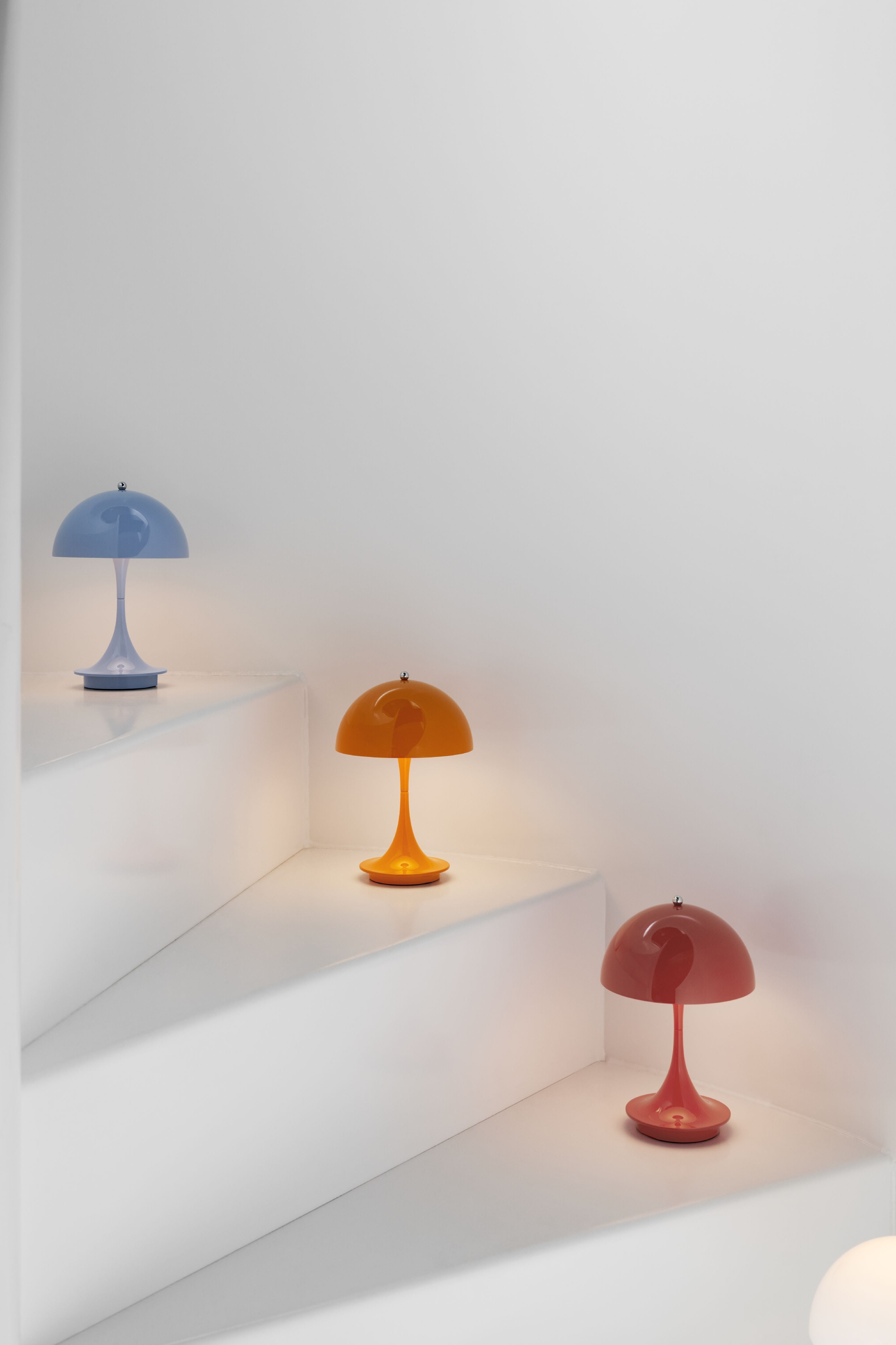Louis Poulsen Panthella 160 Portable Table Lampe V2 LED 27 K, acrylique opale blanc