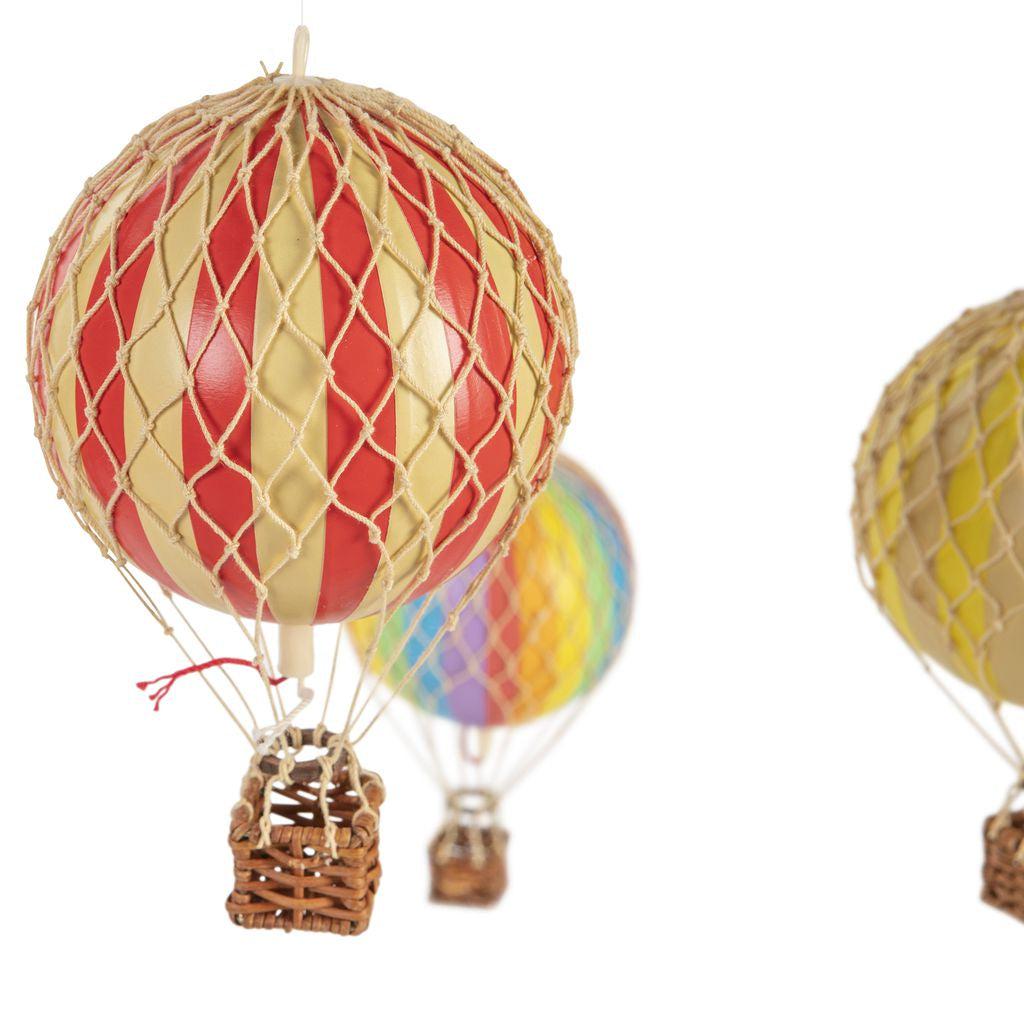 Authentic Models Sky Flight Mobile avec ballons, multicolore