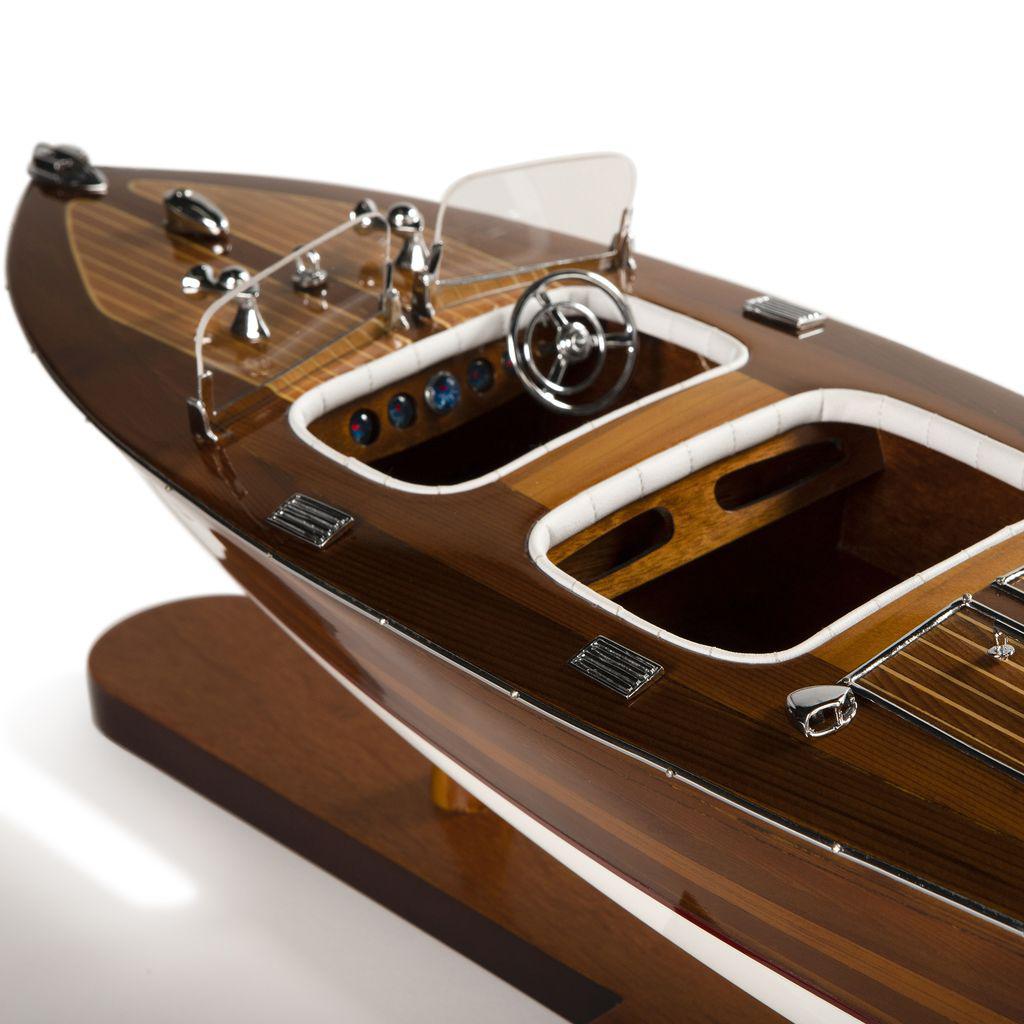Authentic Models Modèle de bateau à cockpit triple