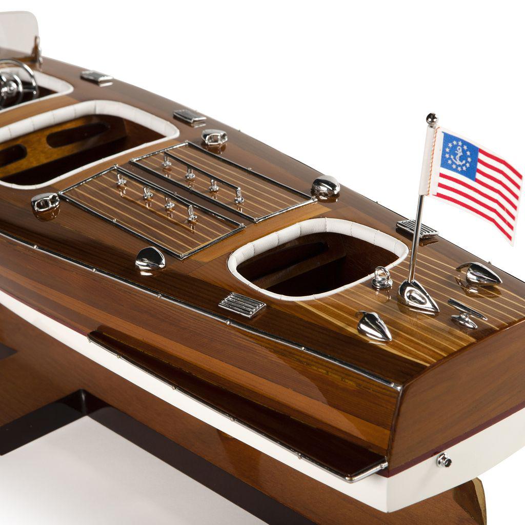 Autentiske modeller Triple Cockpit Boat Model