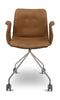 Bent Hansen Primum -tuoli, jossa on käsinoja ruostumattomasta teräksestä valmistettu pyöräkehys, Brandy Davos nahka