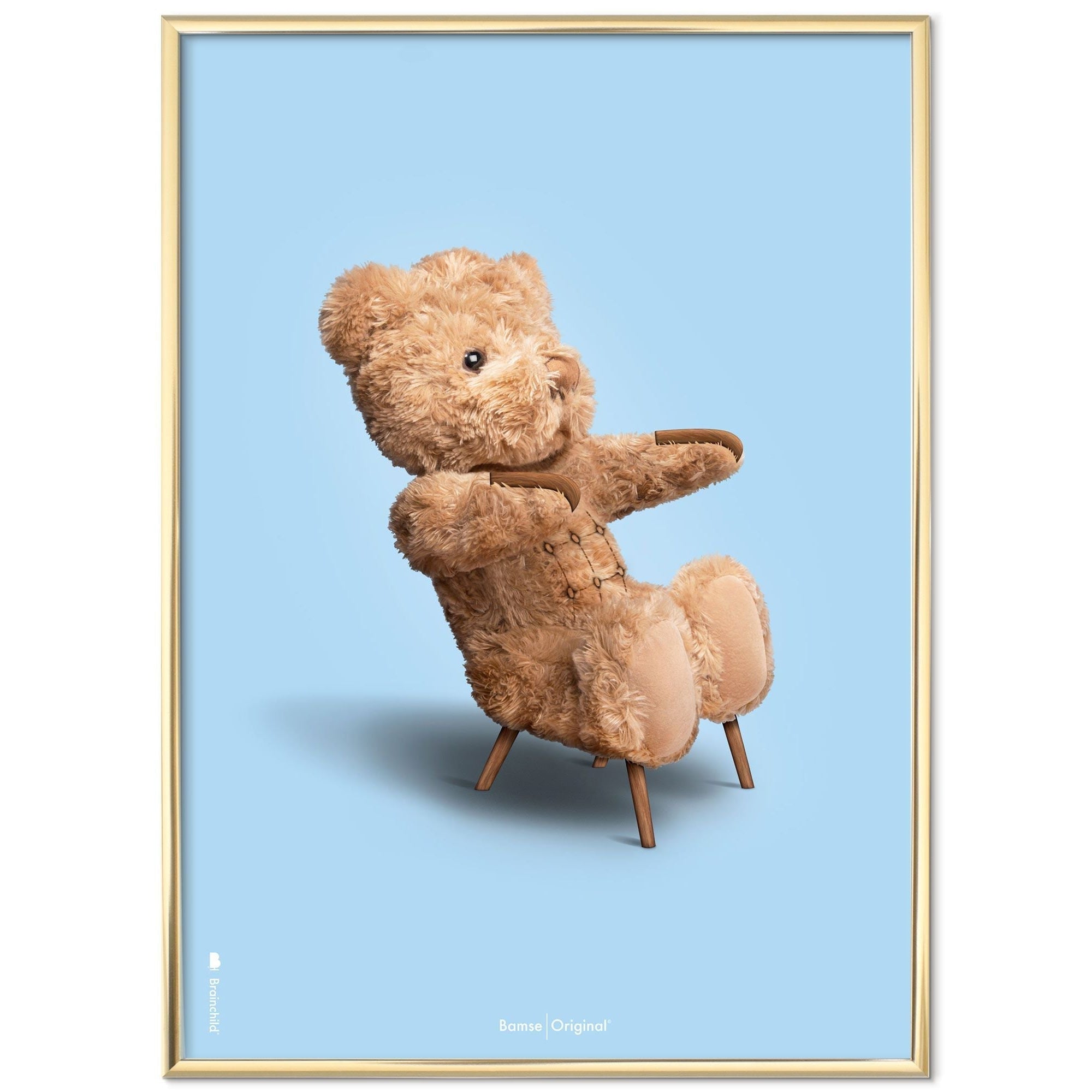 Brainchild Teddybeer klassieke poster messing gekleurd frame 30x40 cm, lichtblauwe achtergrond