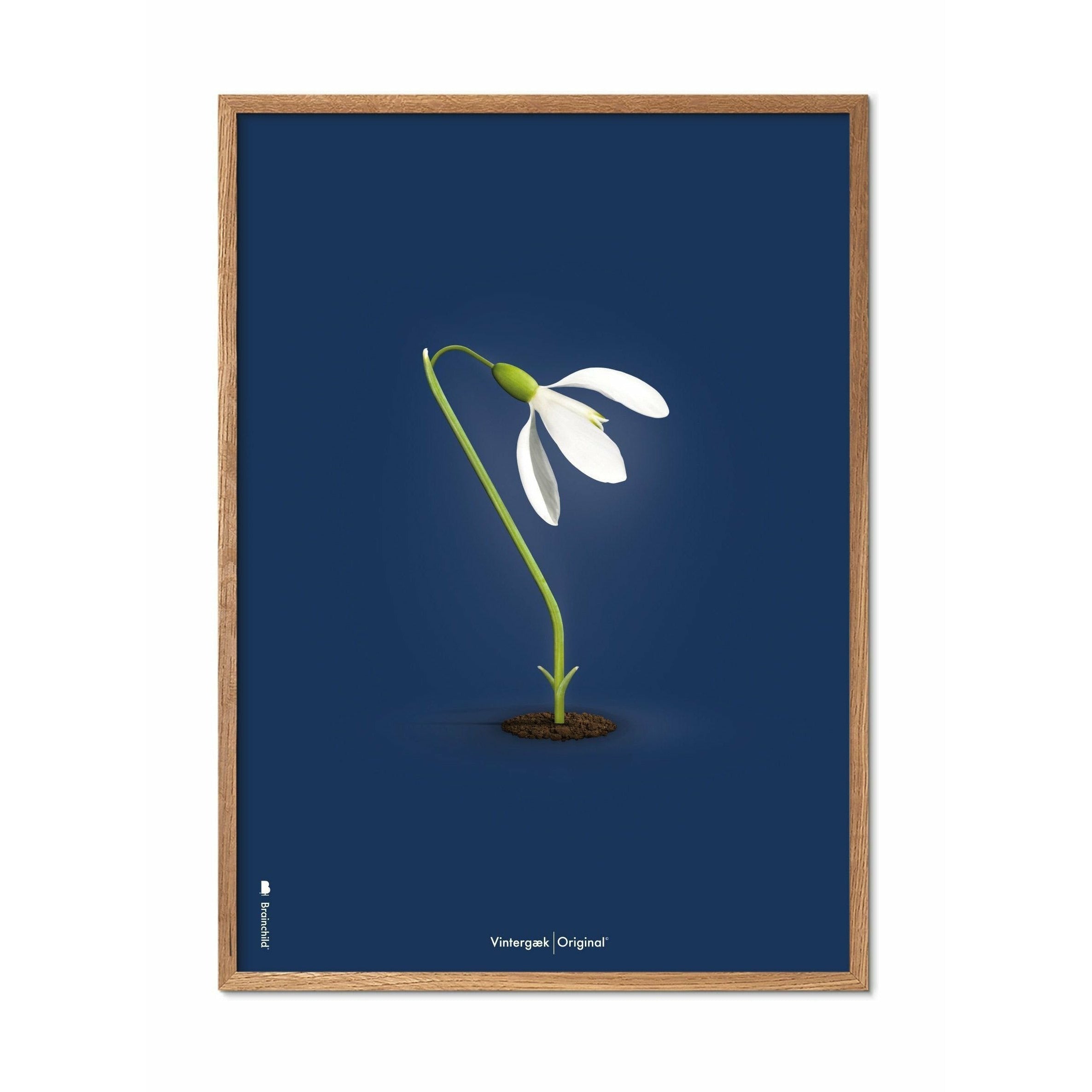 brainchild Snowdrop Classic Poster, frame gemaakt van licht hout A5, donkerblauwe achtergrond