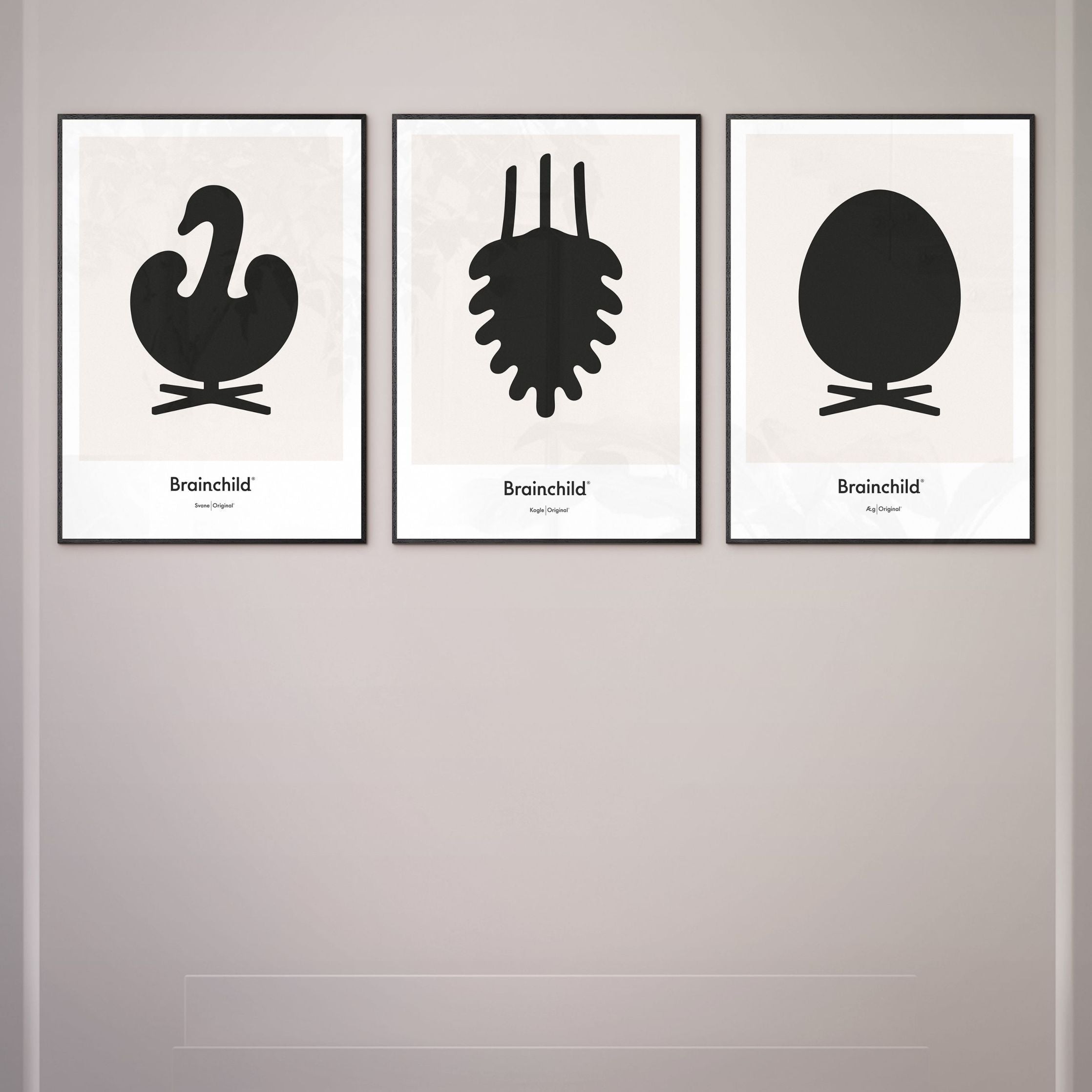 Brainchild Swan Design Icon Poster, Frame Made Of Dark Wood 30 X40 Cm, Grey