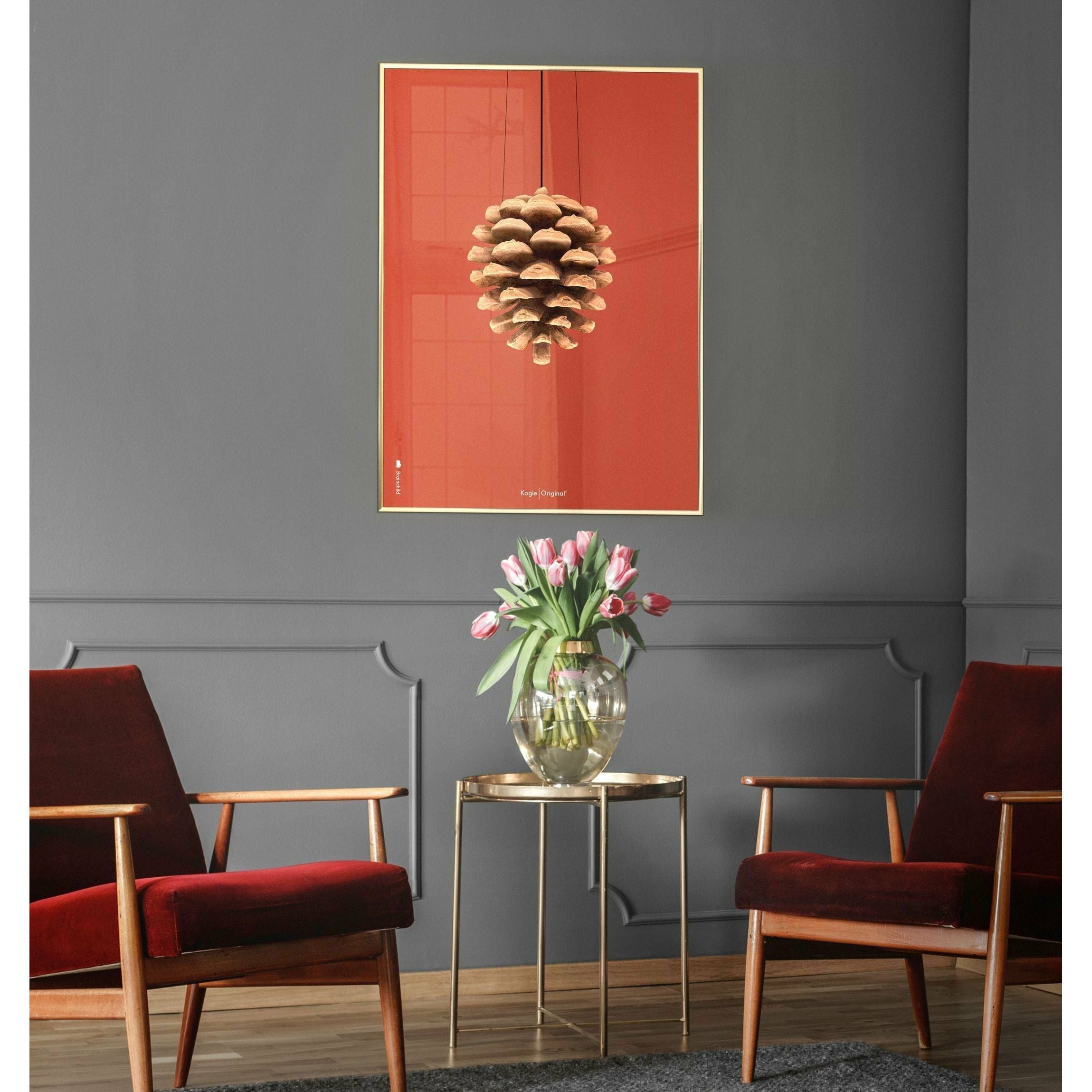 Póster clásico de cono de pino de creación, marco hecho de madera clara 30x40 cm, fondo rojo