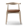 卡尔·汉森（Carl Hansen）CH20肘部椅子，肥皂/棕色皮革