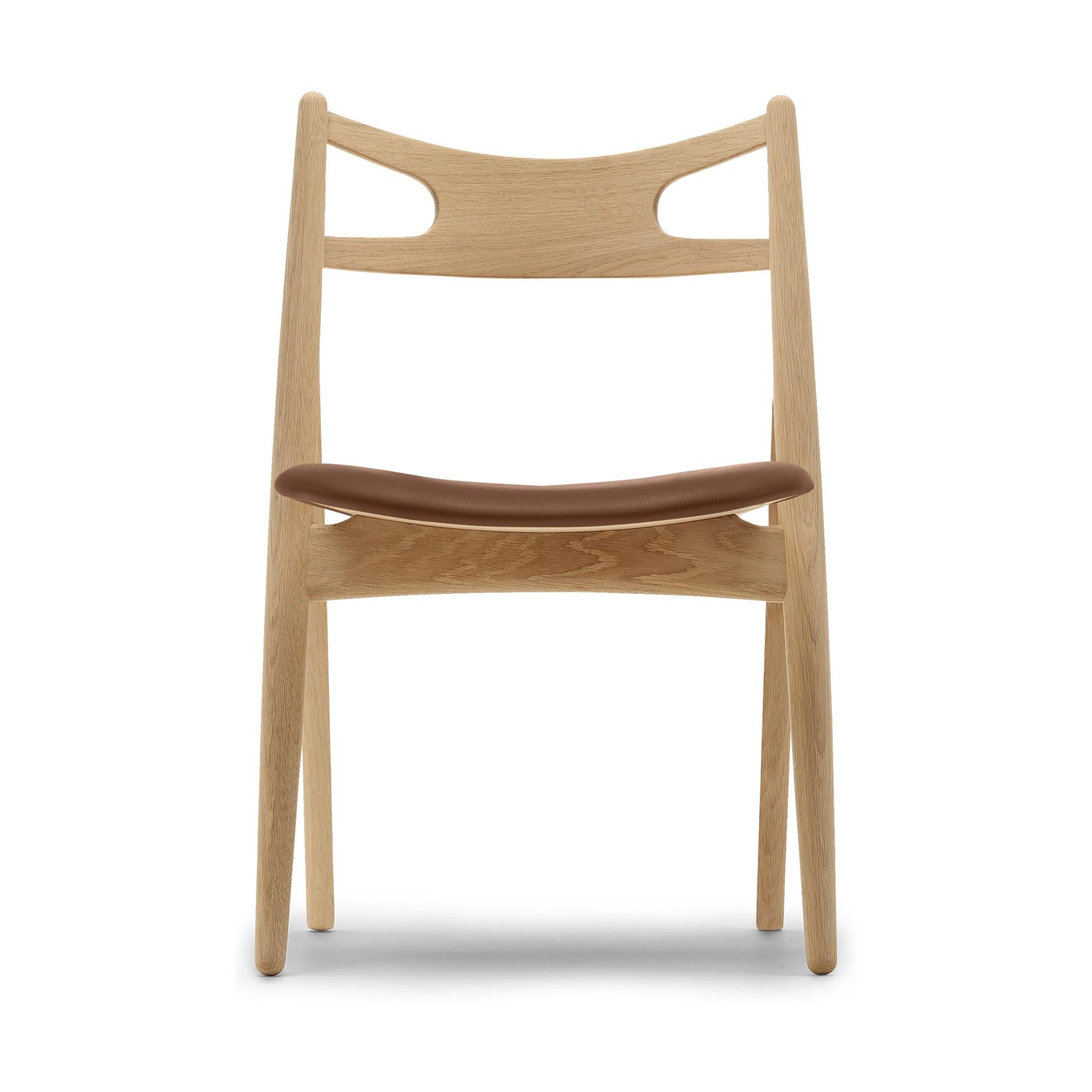 卡尔·汉森（Carl Hansen）CH29 P椅，上油橡木/棕色皮革