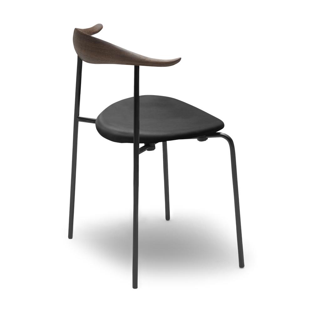 Carl Hansen CH88 P stoel, gerookt eiken/zwart leer