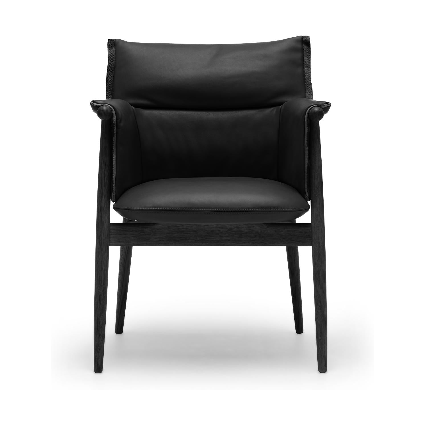 Carl Hansen E005 Omfavne stol, farvet eg/sort læder