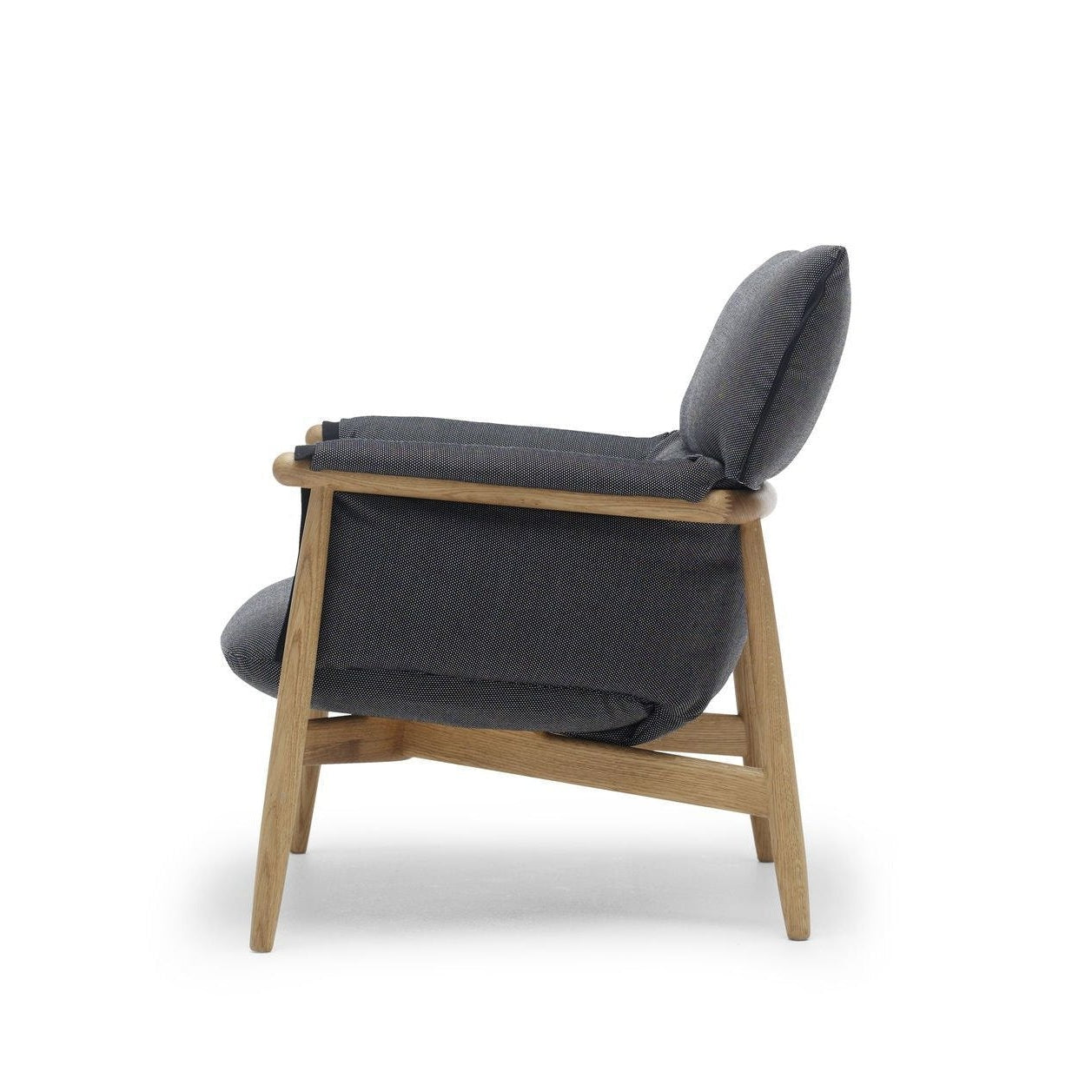 Carl Hansen E015 Omfavn lounge stol, olieret eg/mørkegrå stof