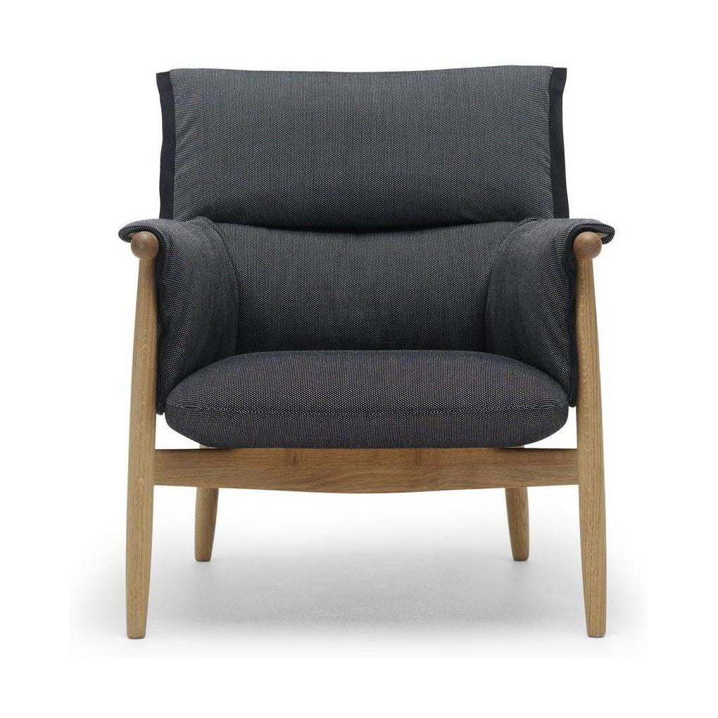 Carl Hansen E015 Embrace Lounge Chair, geölte Eiche/dunkelgraues Stoff