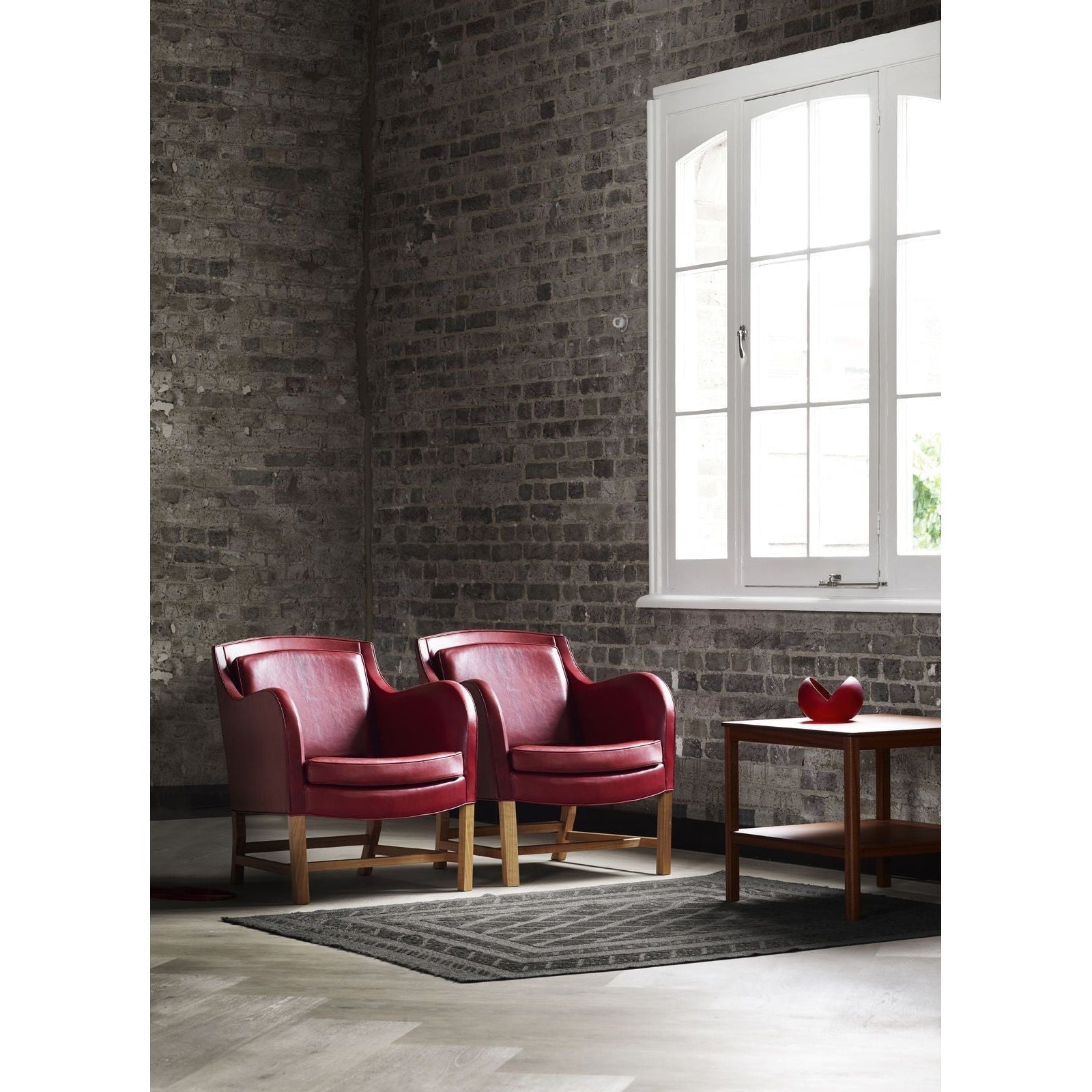 Carl Hansen KK43960 MIX Lounge stol, olieret eg/sort læder