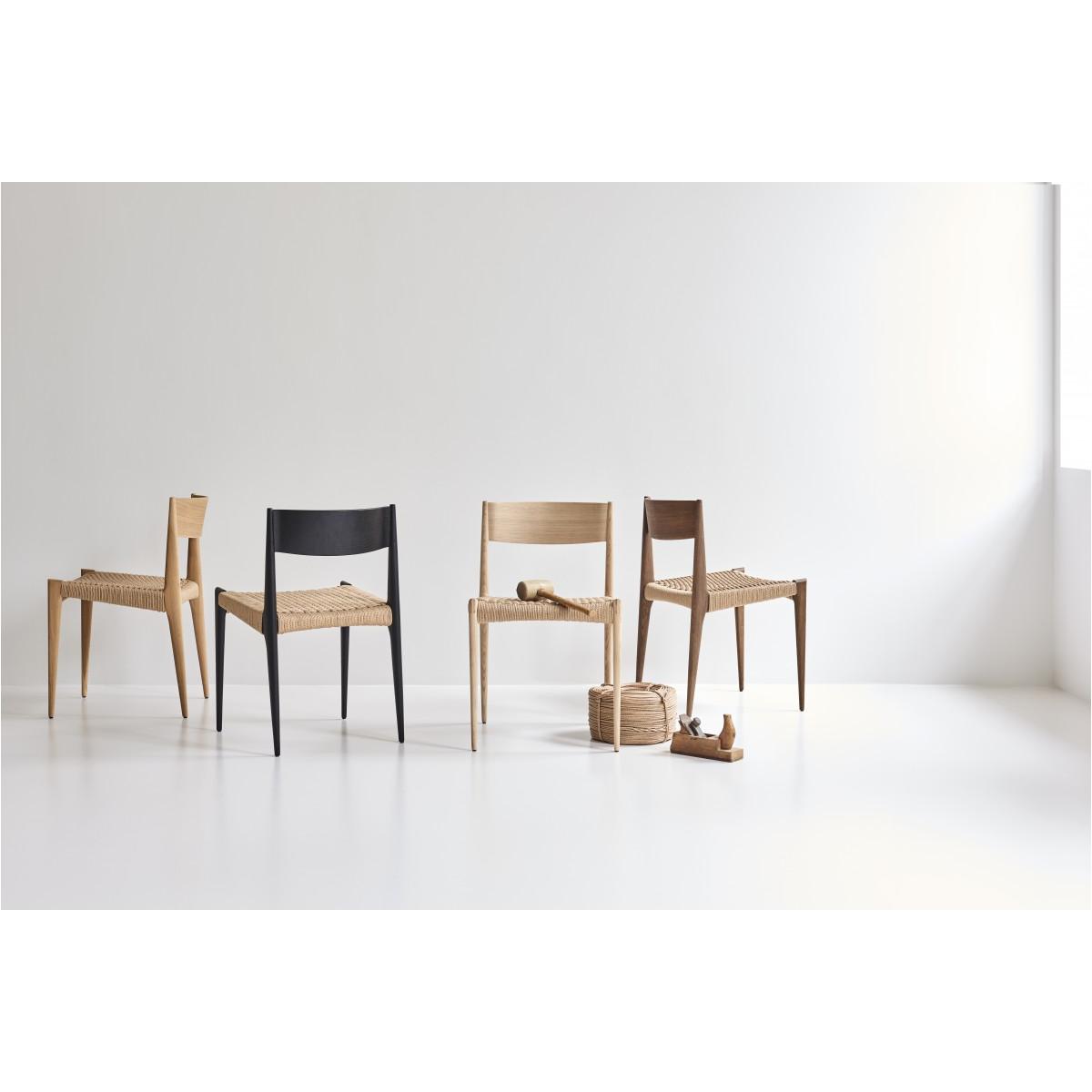 DK3 PIA餐椅，烟熏橡木/天然纸柯蒂尔