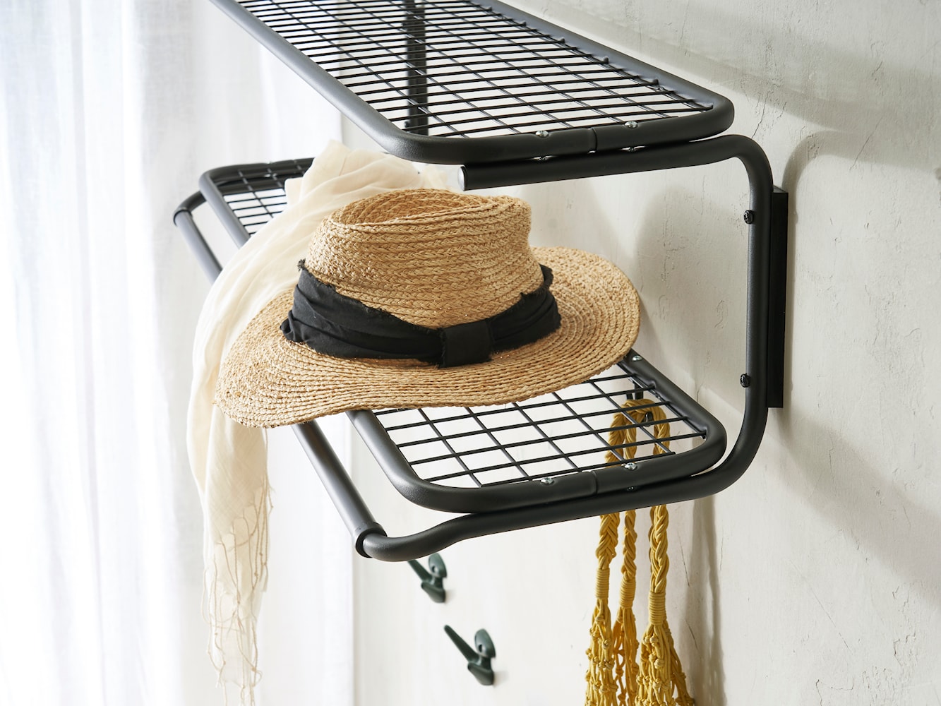 ESSEM Diseño clásico estante de sombrero 80 cm, negro/cromado