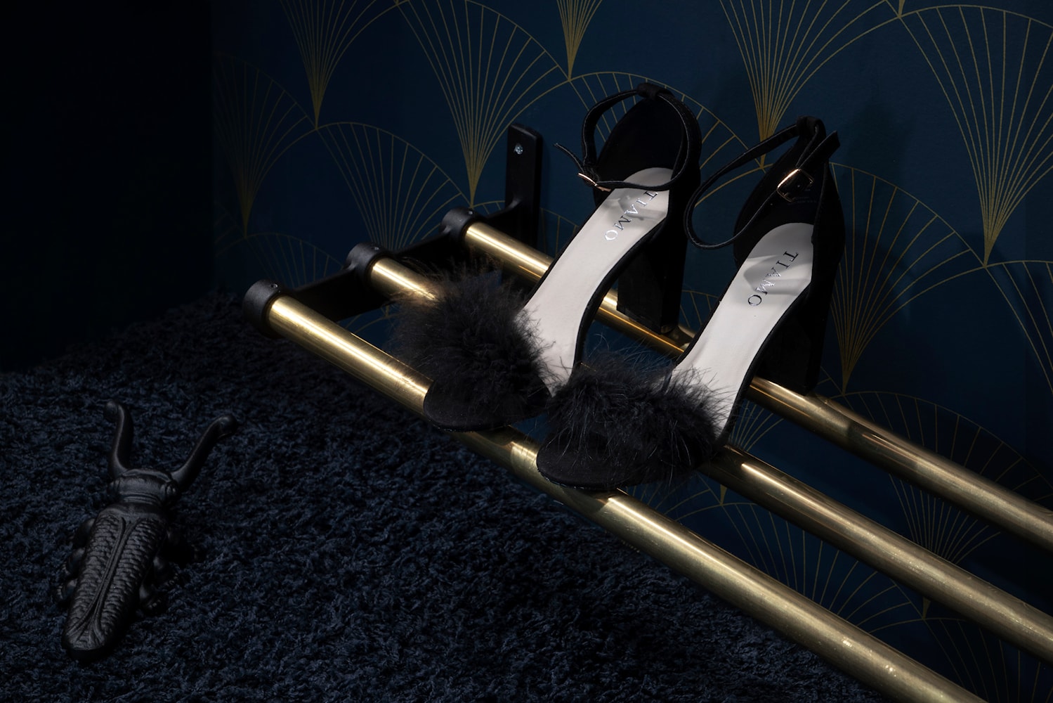Essem Design Nostalgi hoedplank/schoenrek eiken, zwart gekleurd