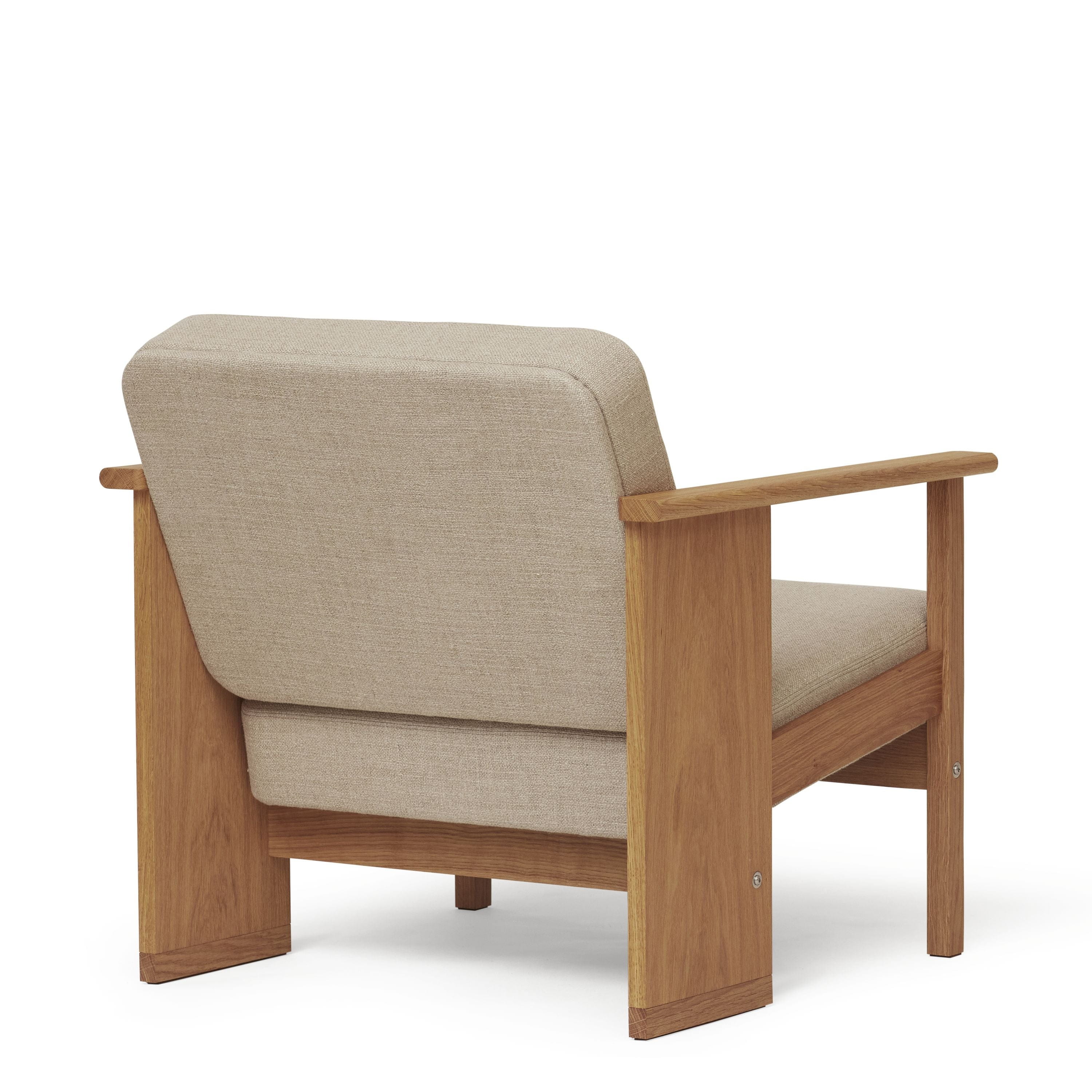 Form & Refine Block Lounge Chair. Ek