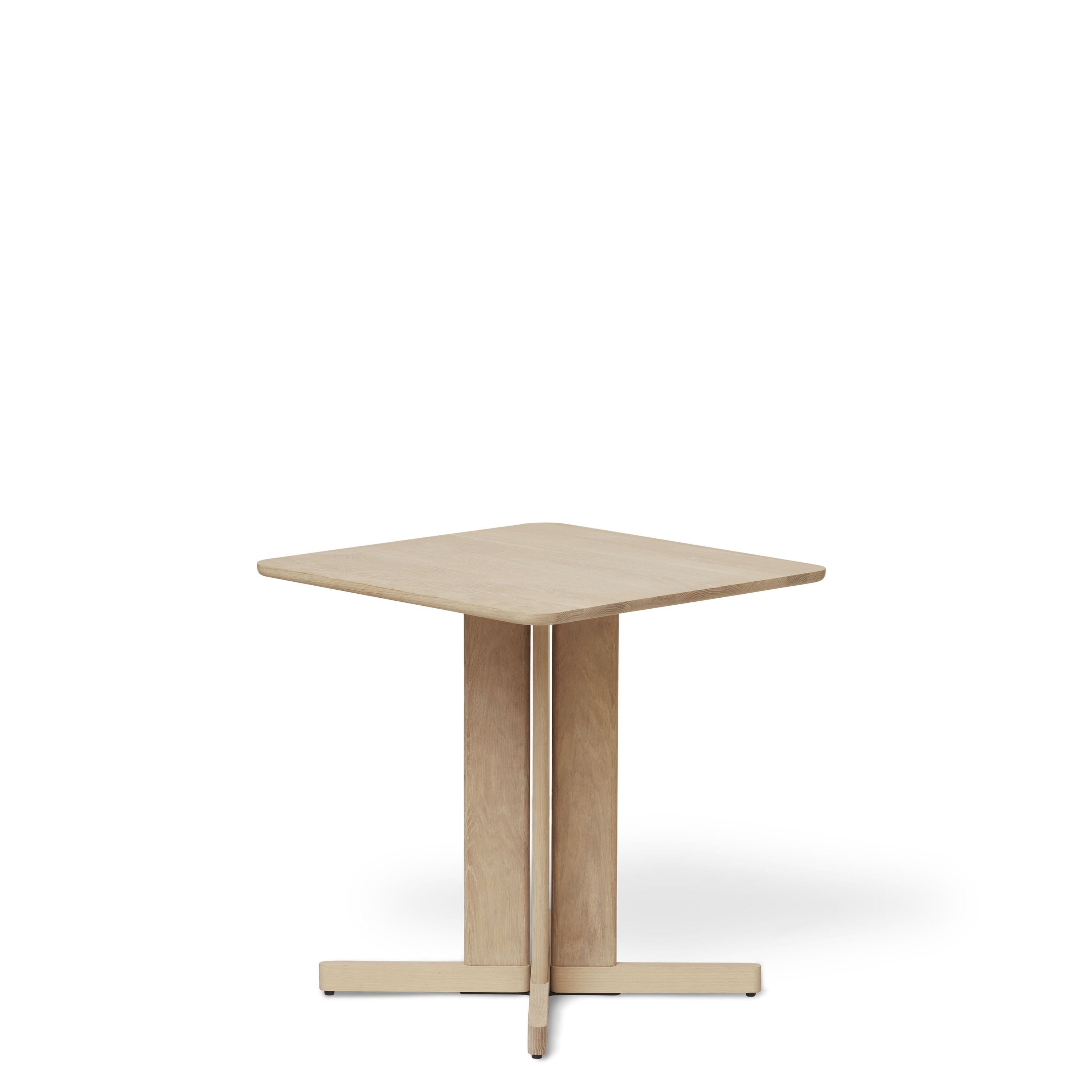 Form & Refine QuatRefoil Tabelle 68x68 cm. weiße Eiche