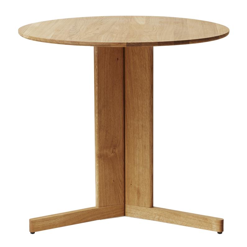 Form & Refine Trefoil -tabel Ø75 cm. Eik