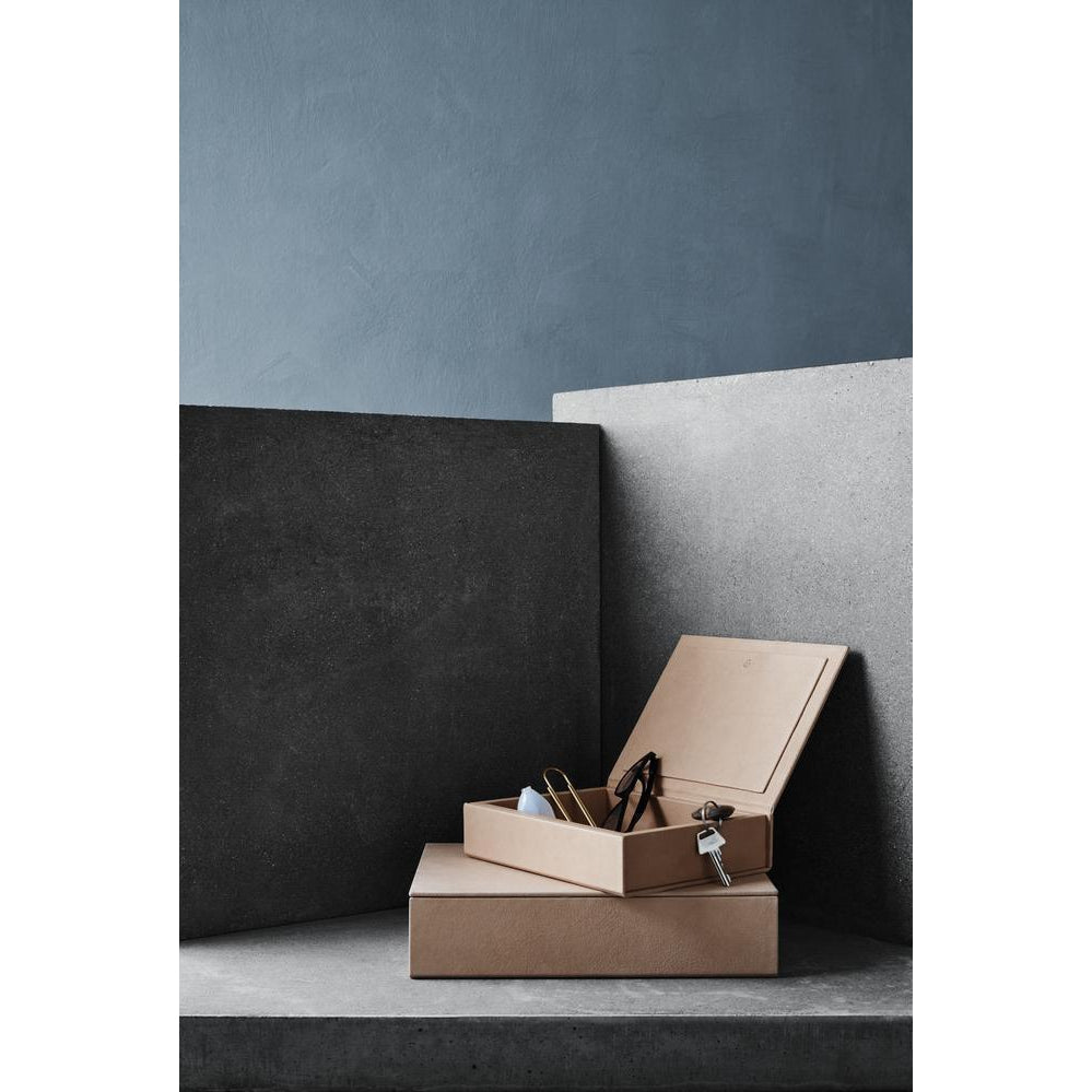 Fritz Hansen Objetos August Sandgren Leather Box, 26 cm