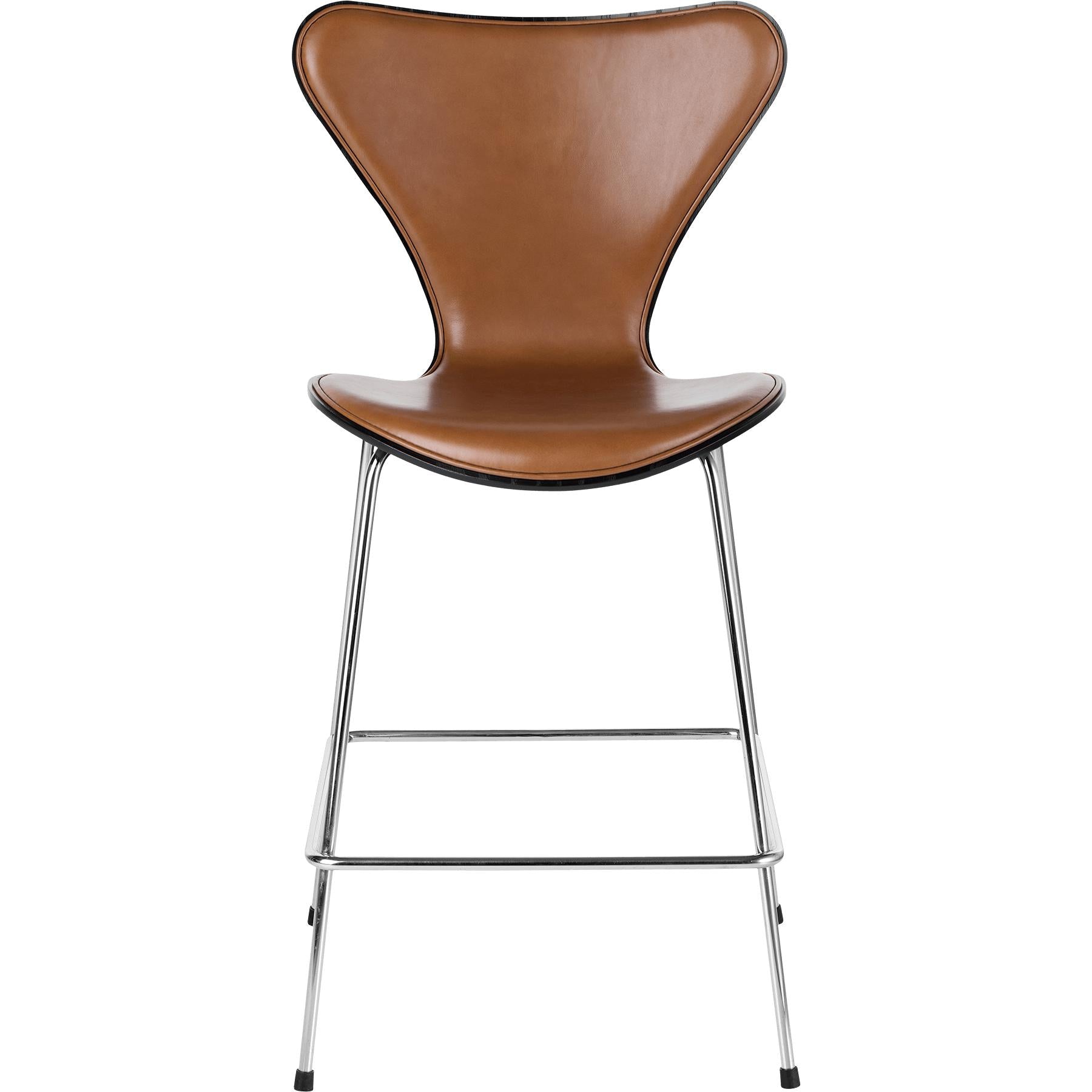 Fritz Hansen Serie 7 bar stoel voorste bekleding leer 64 cm, Grace Walnut