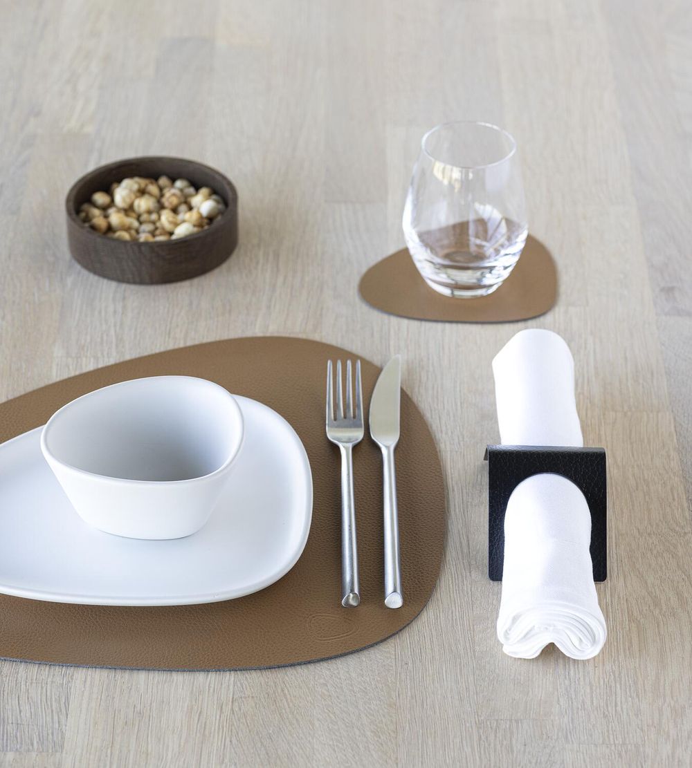 Lind Dna Courbe Placemat Cuir Serene M, naturel
