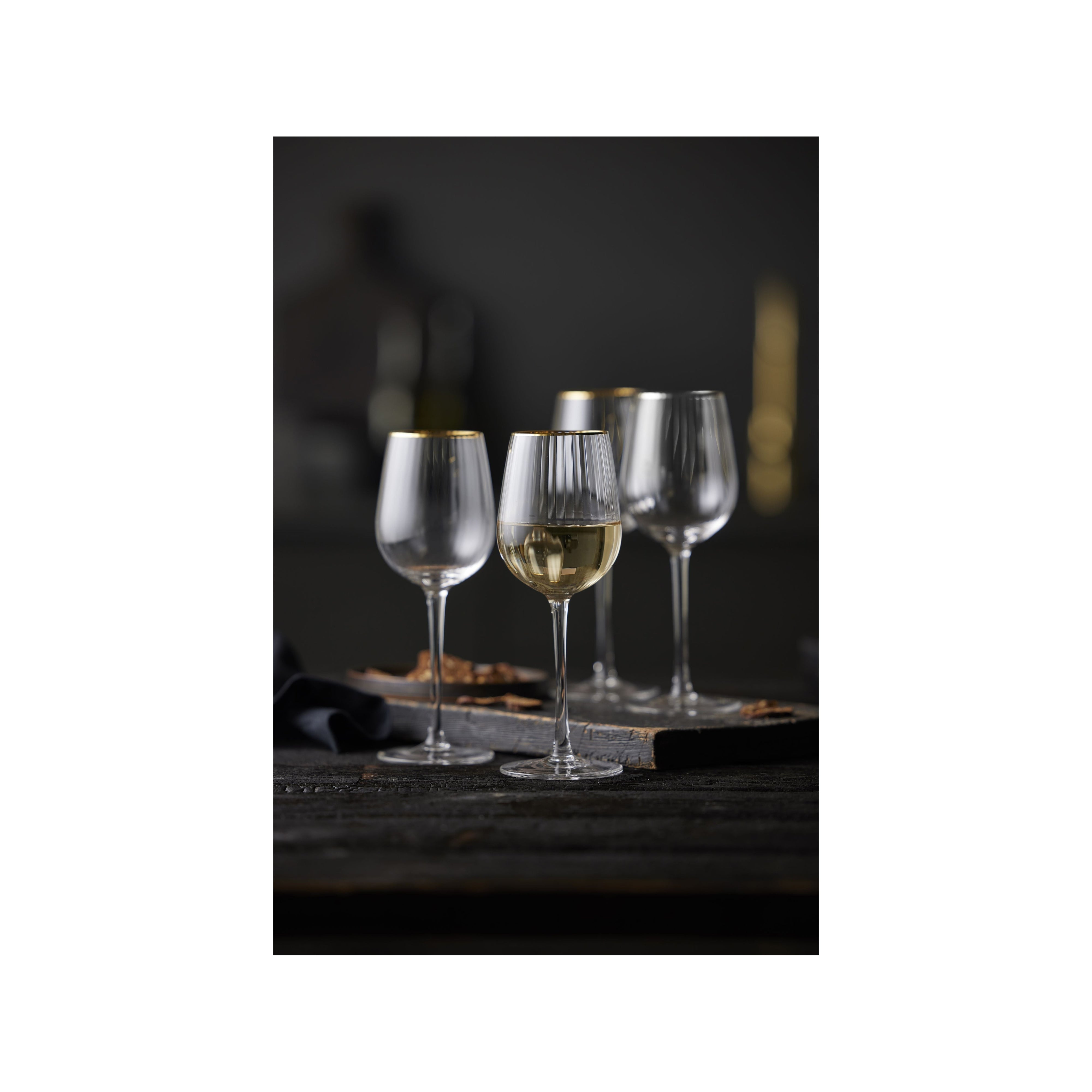 Lyngby Glas Palermo Gold White Wine Glass 30 Cl 4 PC。