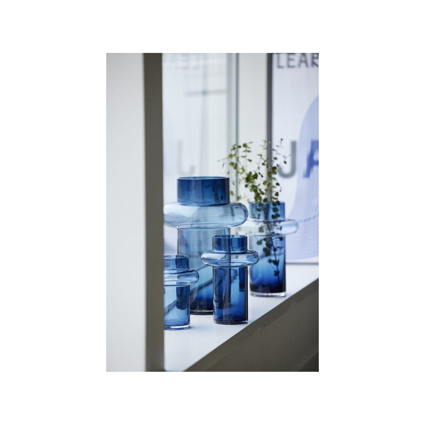 Lyngby Glas Tube Vase H: 20 cm, mørkeblå