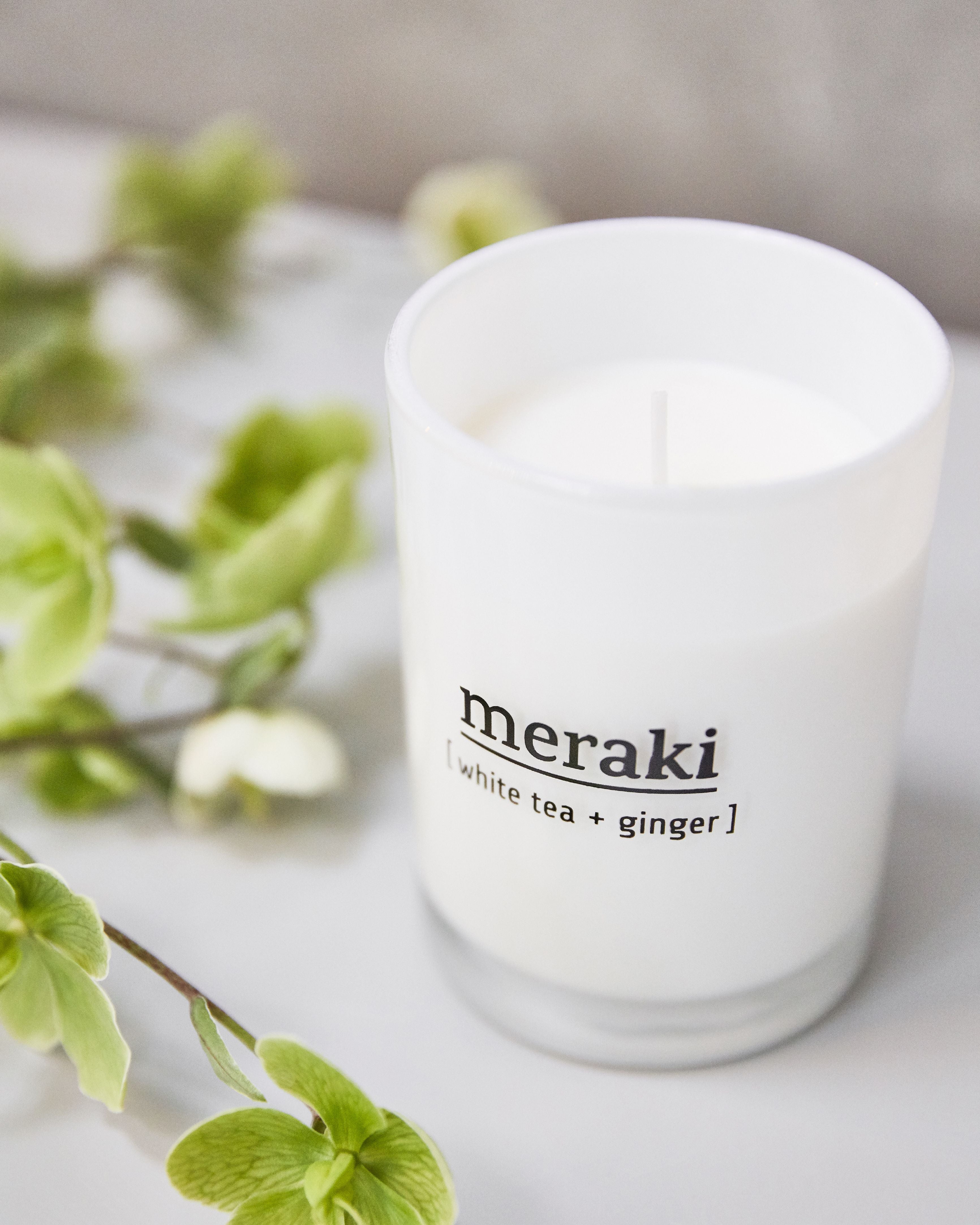 Meraki Bougie parfumée H10,5 cm, thé blanc et gingembre