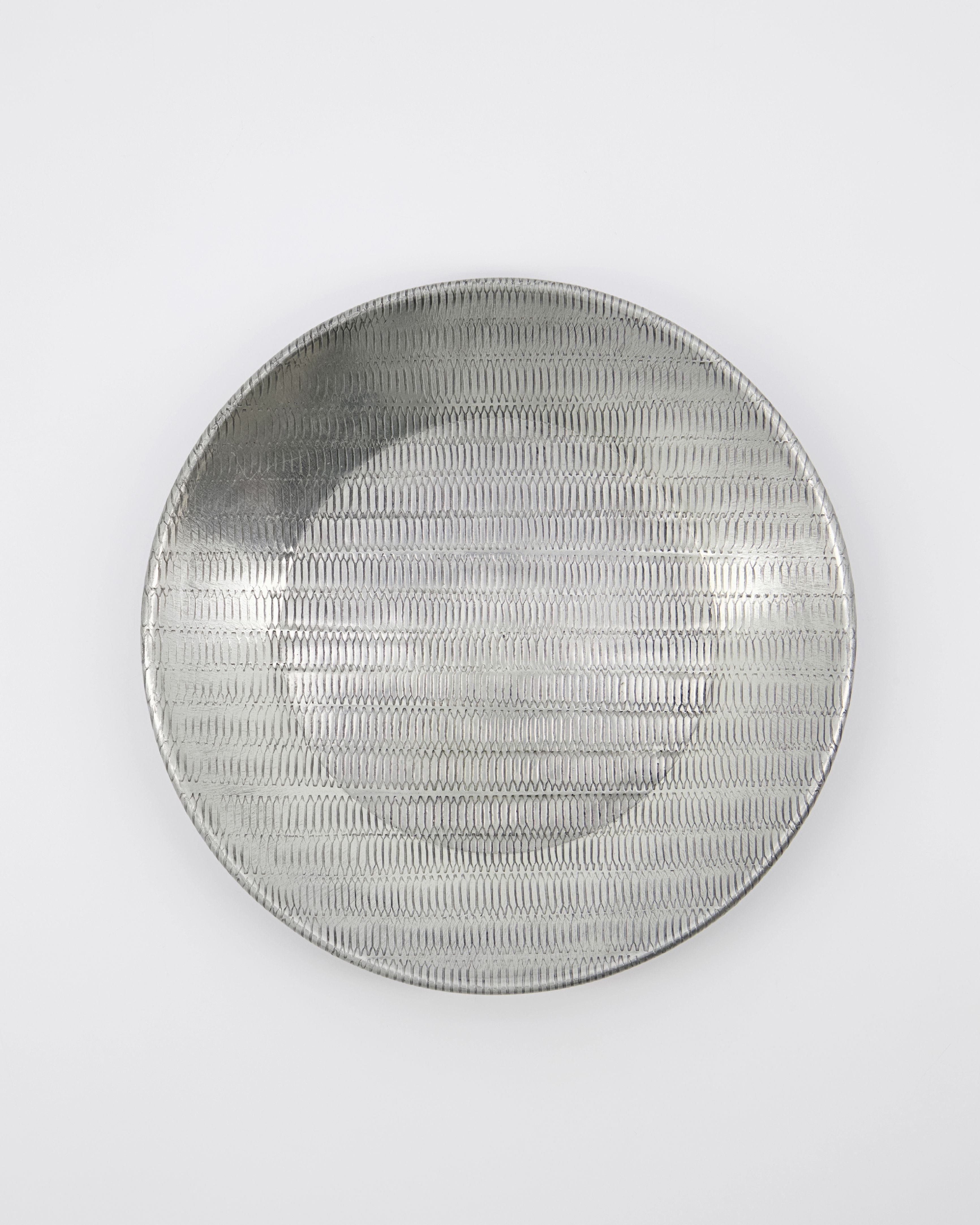 Meraki Malva Round Tray, Antique Silver