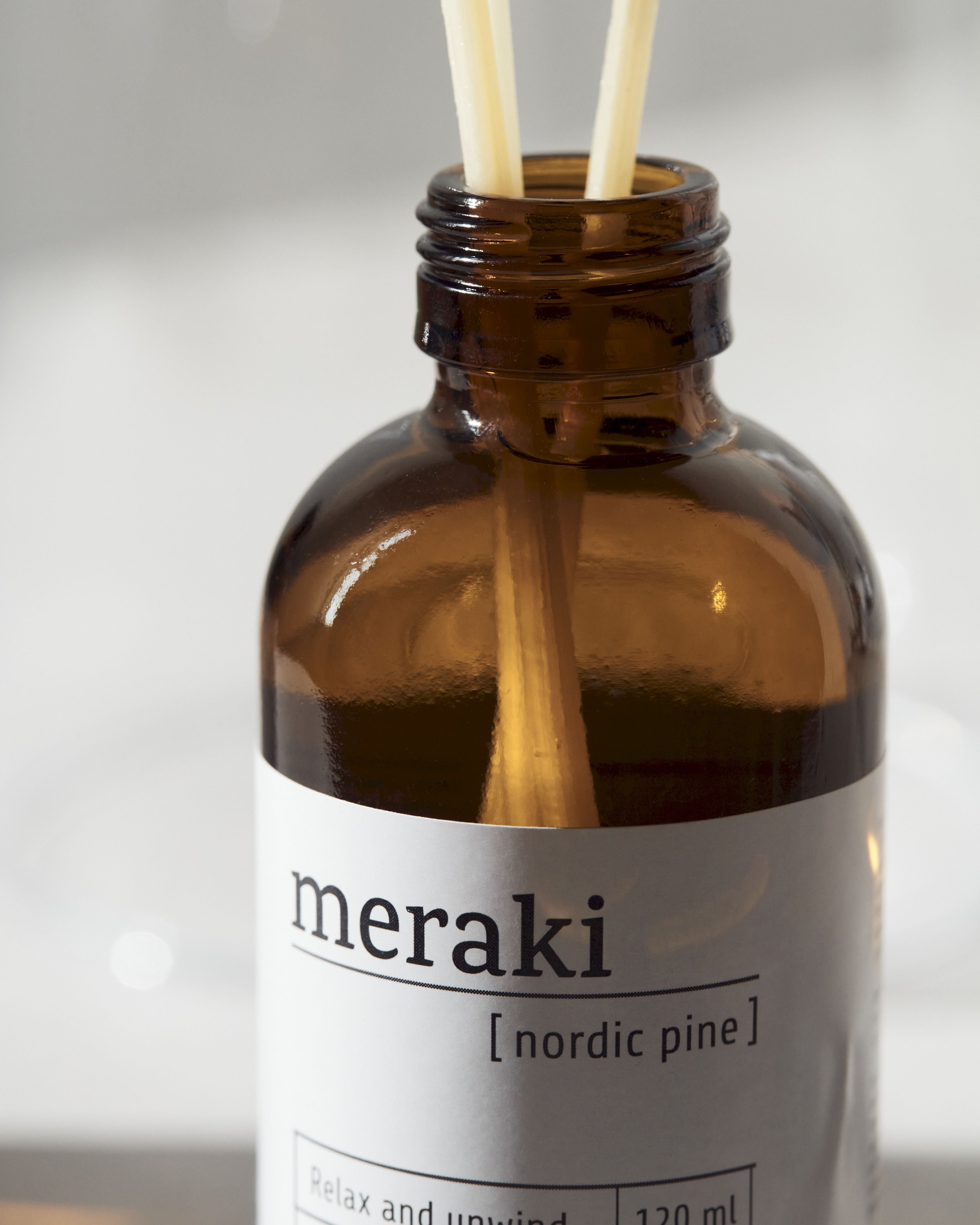 Meraki Diffuseur de parfum avec 7 bâtons, pin nordique