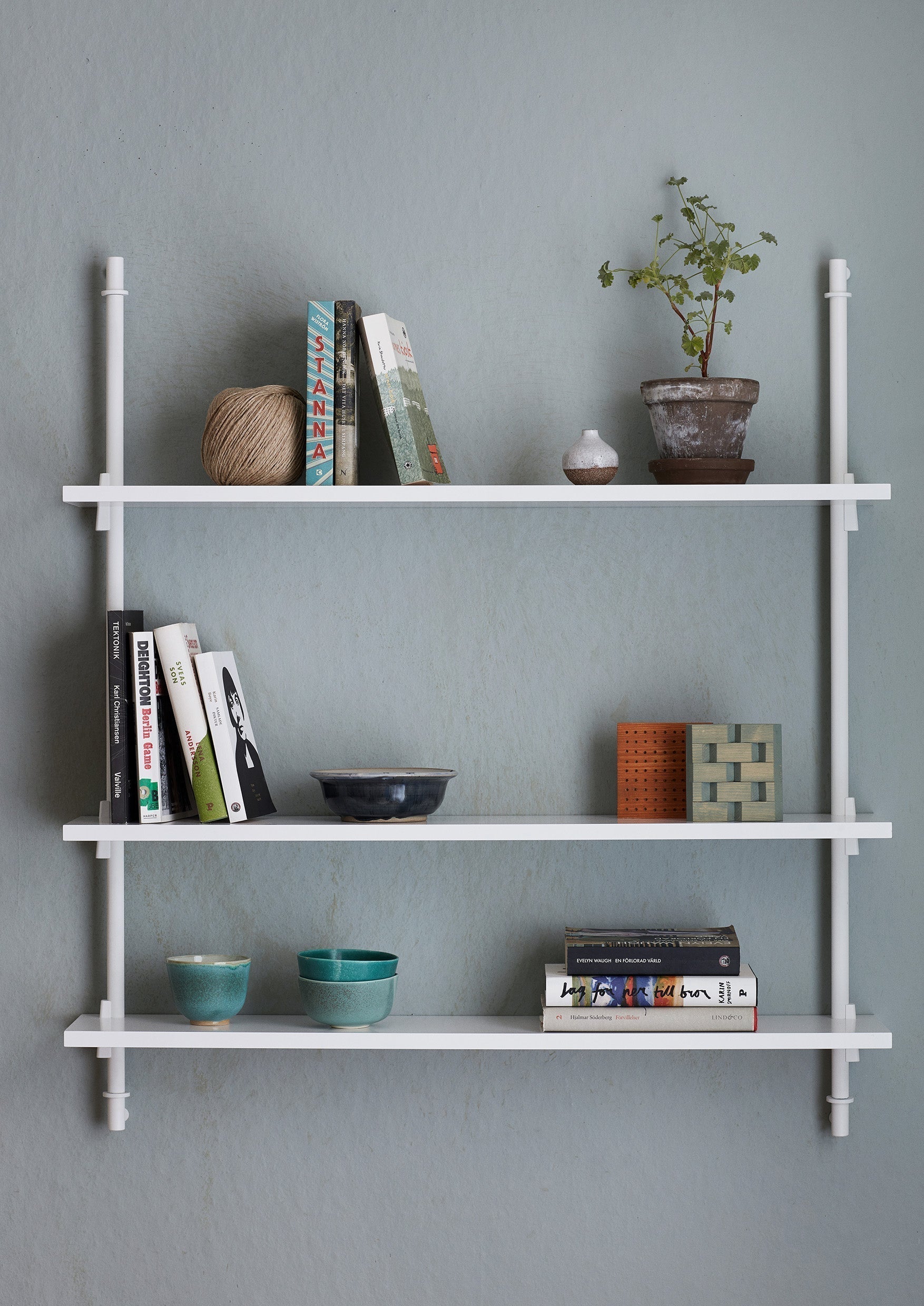 Moebe Wall Shelving Ws.85.1, wit/wit