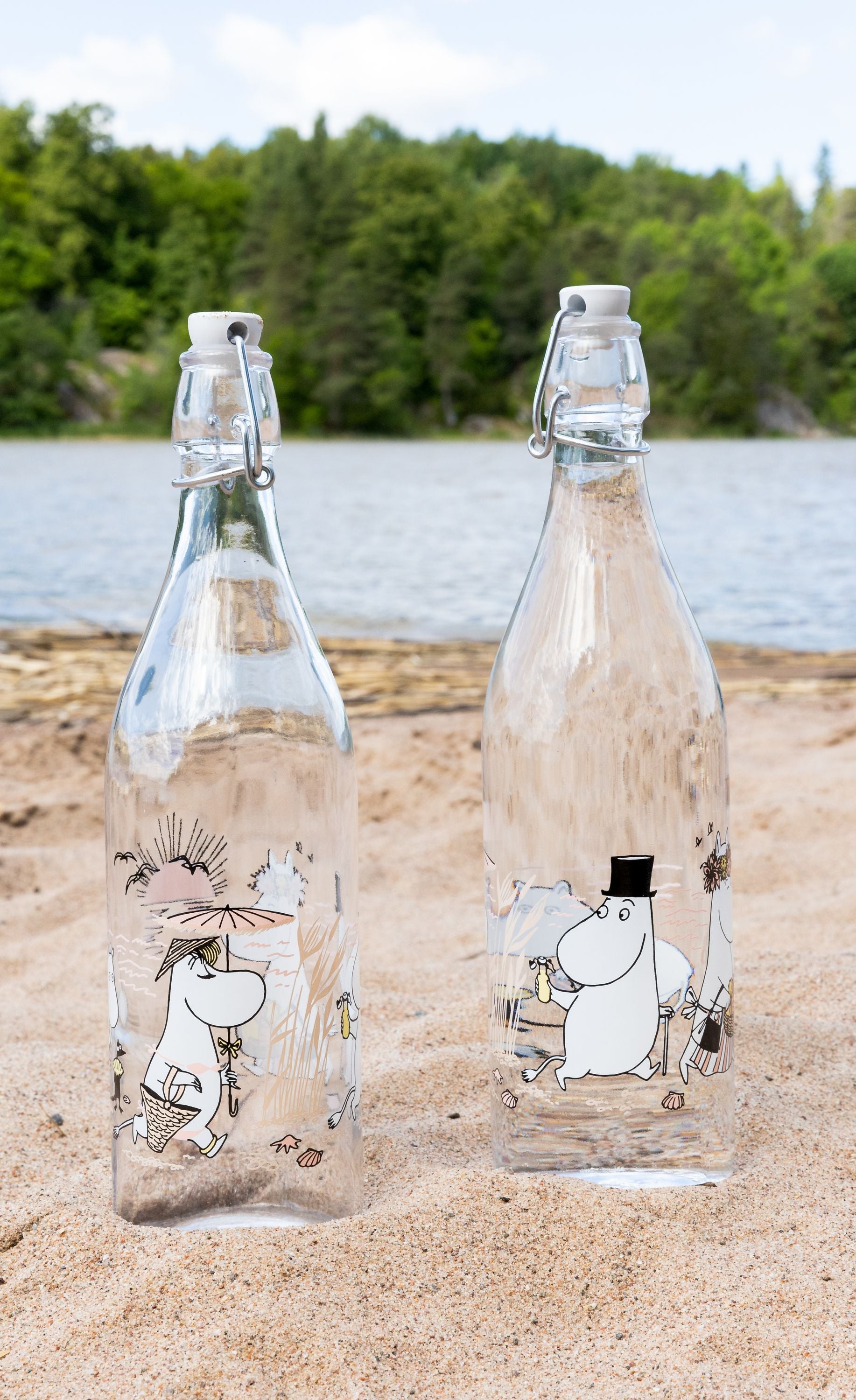 Muurla Moomin玻璃瓶，在水中有趣