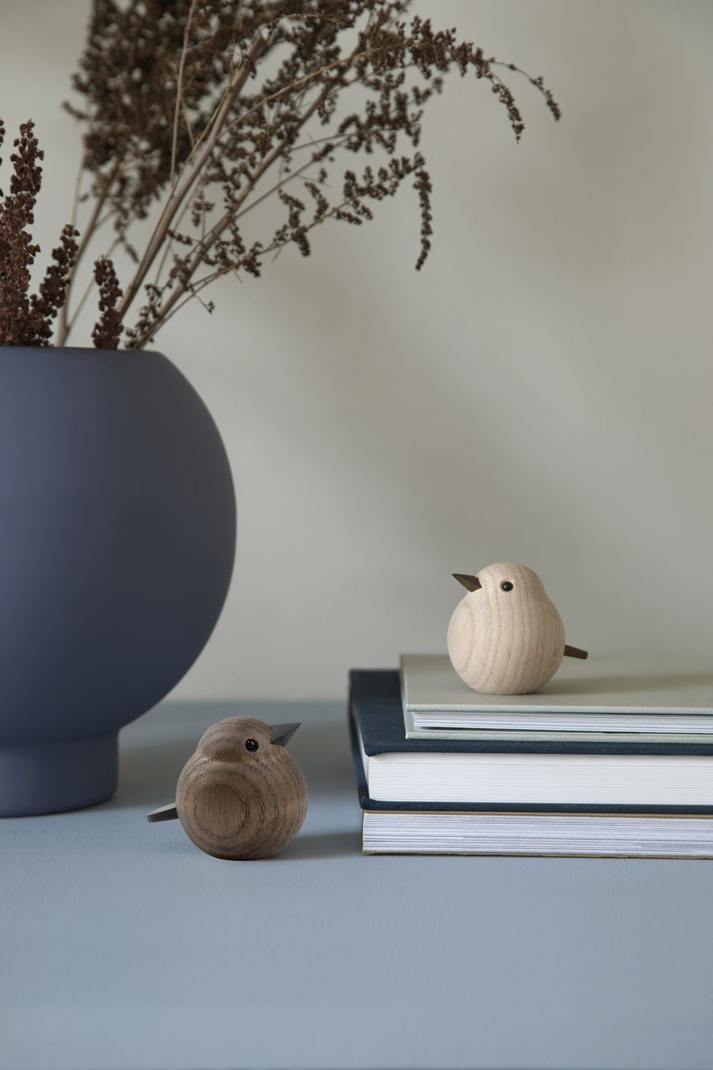 Novoform Design Baby Sparrow dekorativ figur, naturlig eg