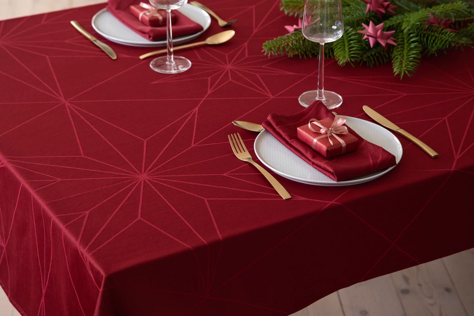 Novoform Design Sterne Tischtuch 220 Cm, Advent Rot