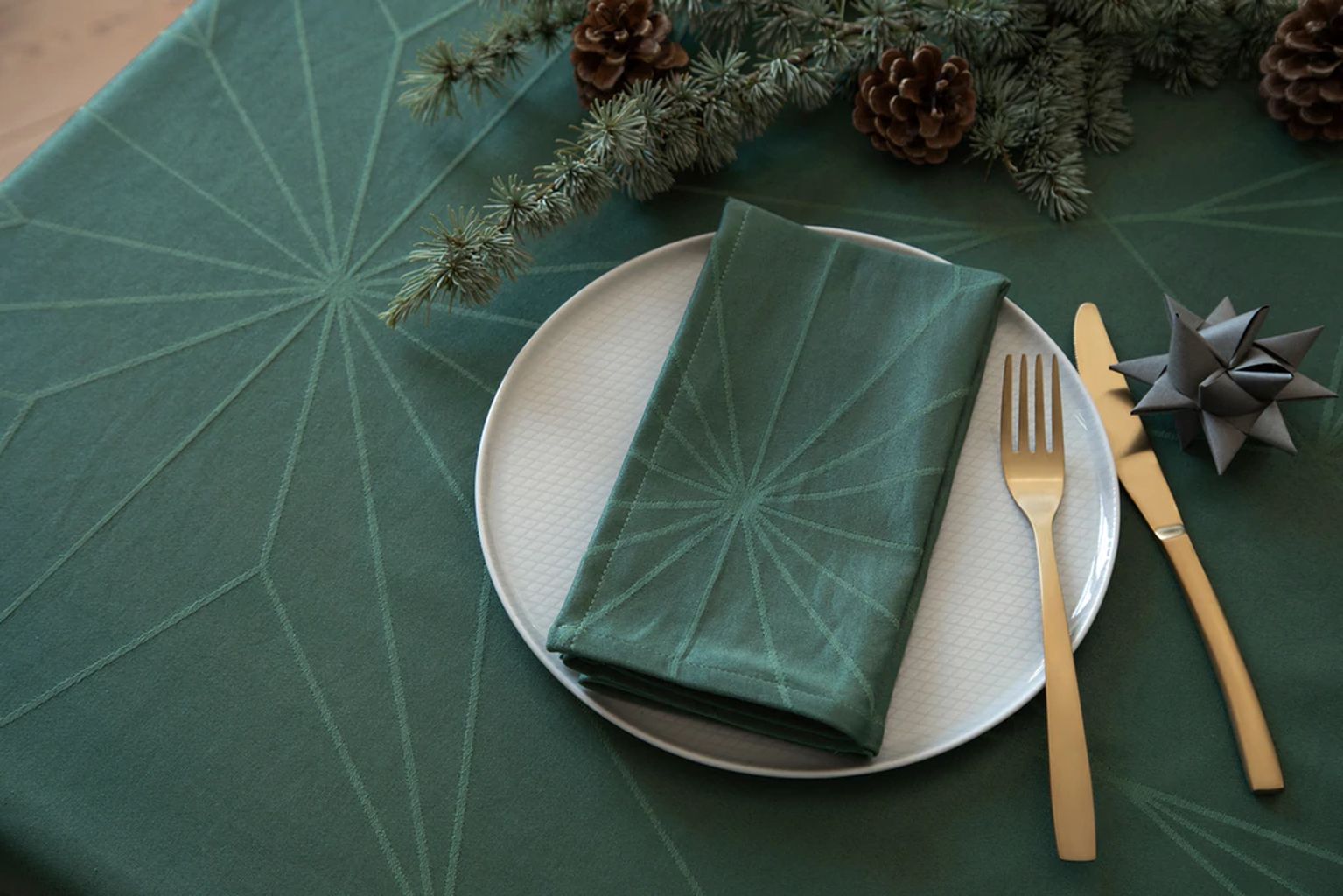 NovoForm Design Stars Tablecloth 270 cm, verde