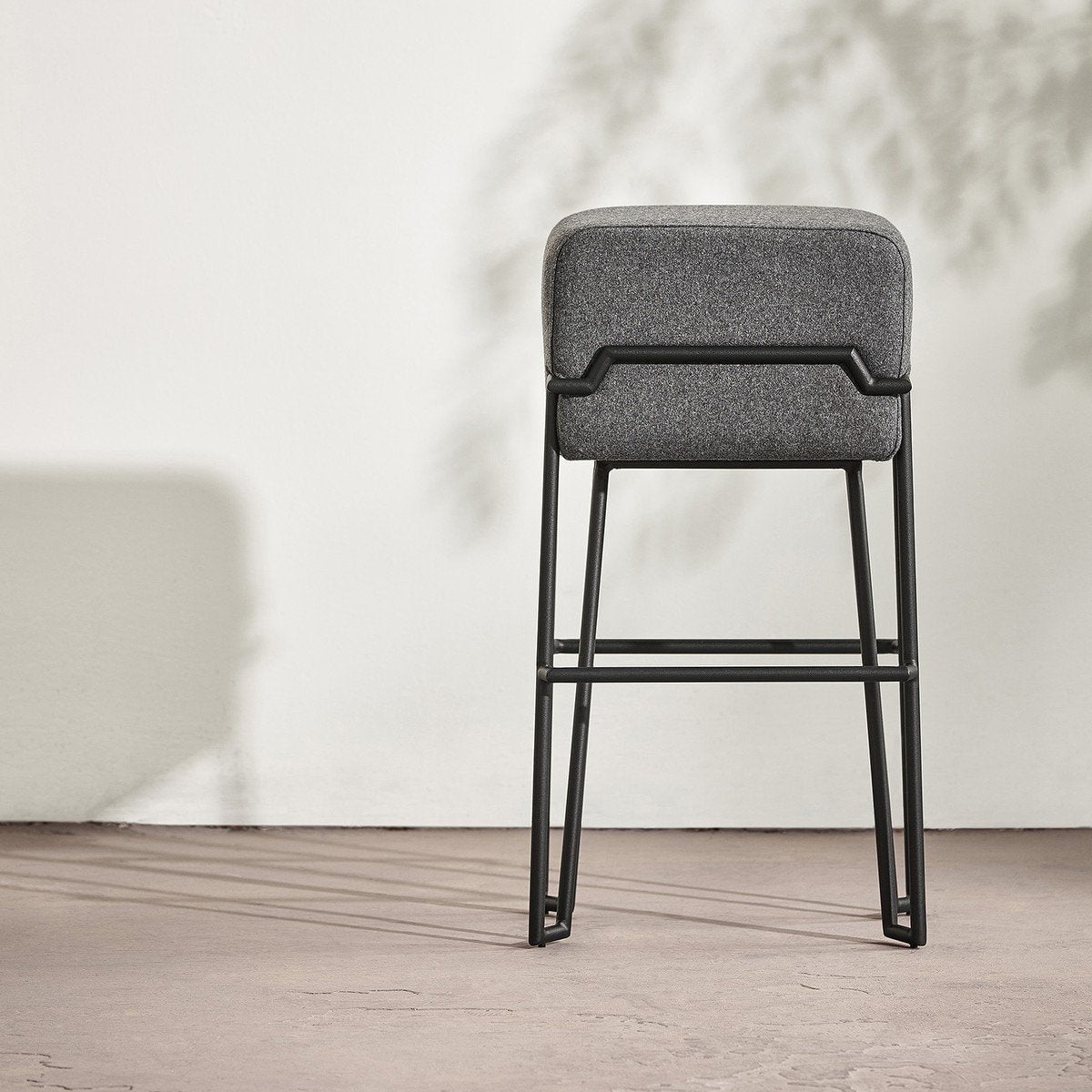 Puik Bokk barstol, svart / grå
