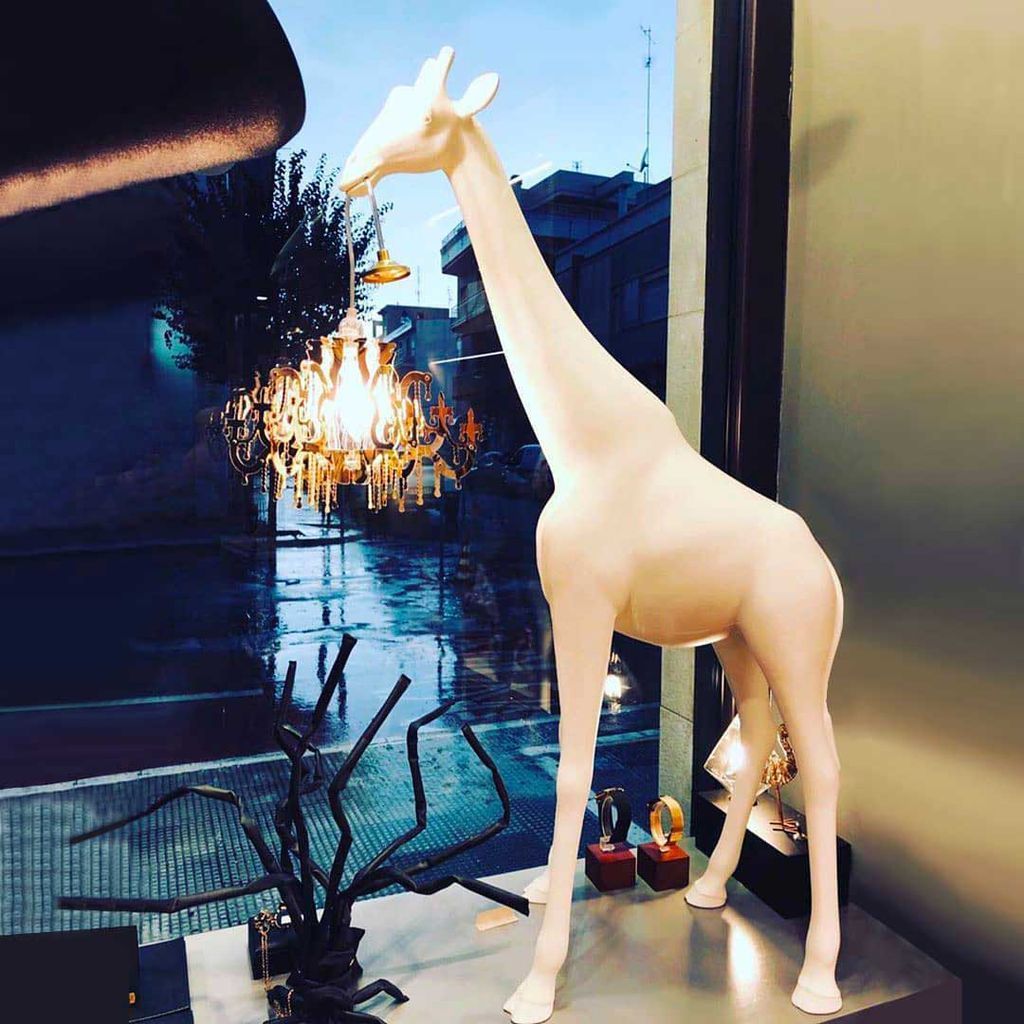 Qeeboo Giraf forelsket gulvlampe xs h 1m, hvid