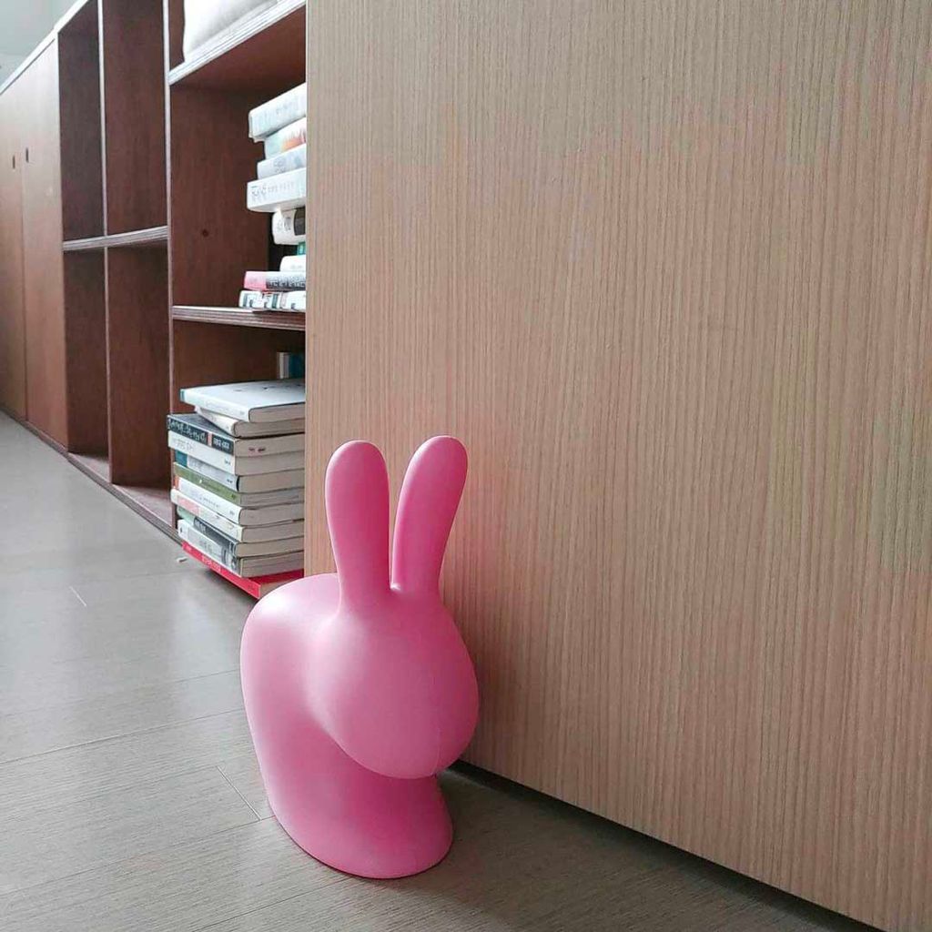 Qeeboo Rabbit婴儿椅，粉红色