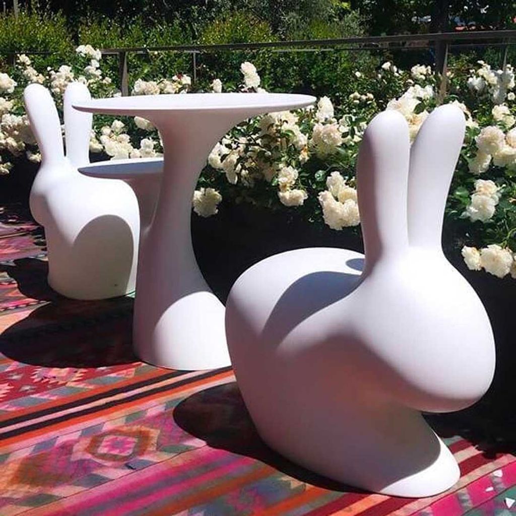 Qeeboo Kaninchenbaum Tisch von Stefano Giovannoni, Rosa