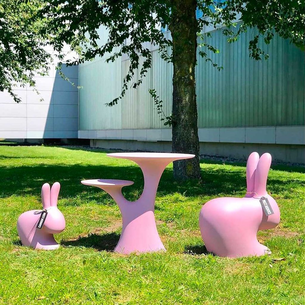 Qeeboo Rabbit tré borð eftir Stefano Giovannoni, Pink