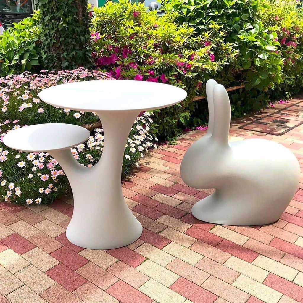 Qeeboo Kaninchenbaum Tisch von Stefano Giovannoni, Weiß