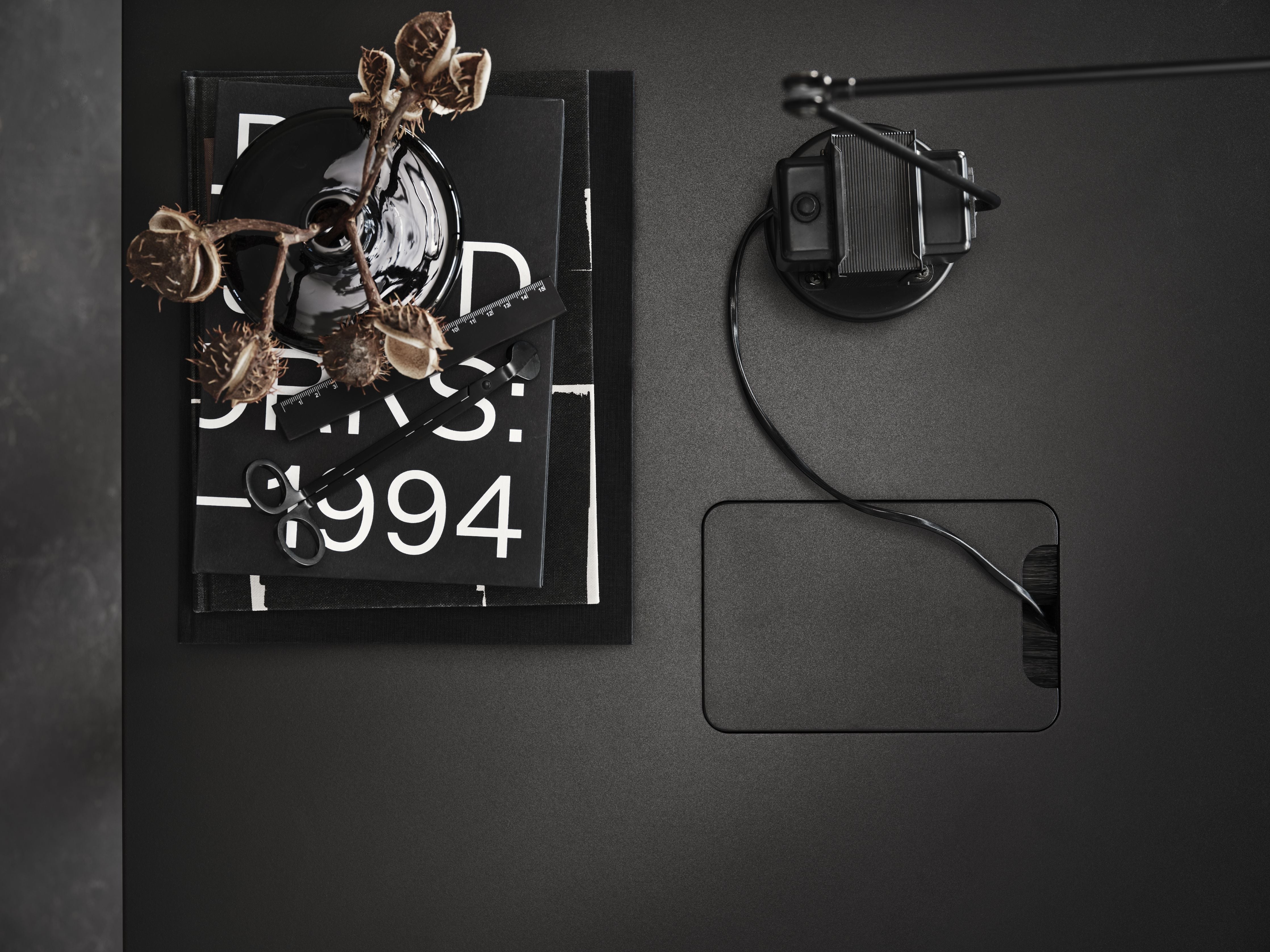 String Furniture Tableau de conférence réglable en hauteur 90x180 cm, noir / noir