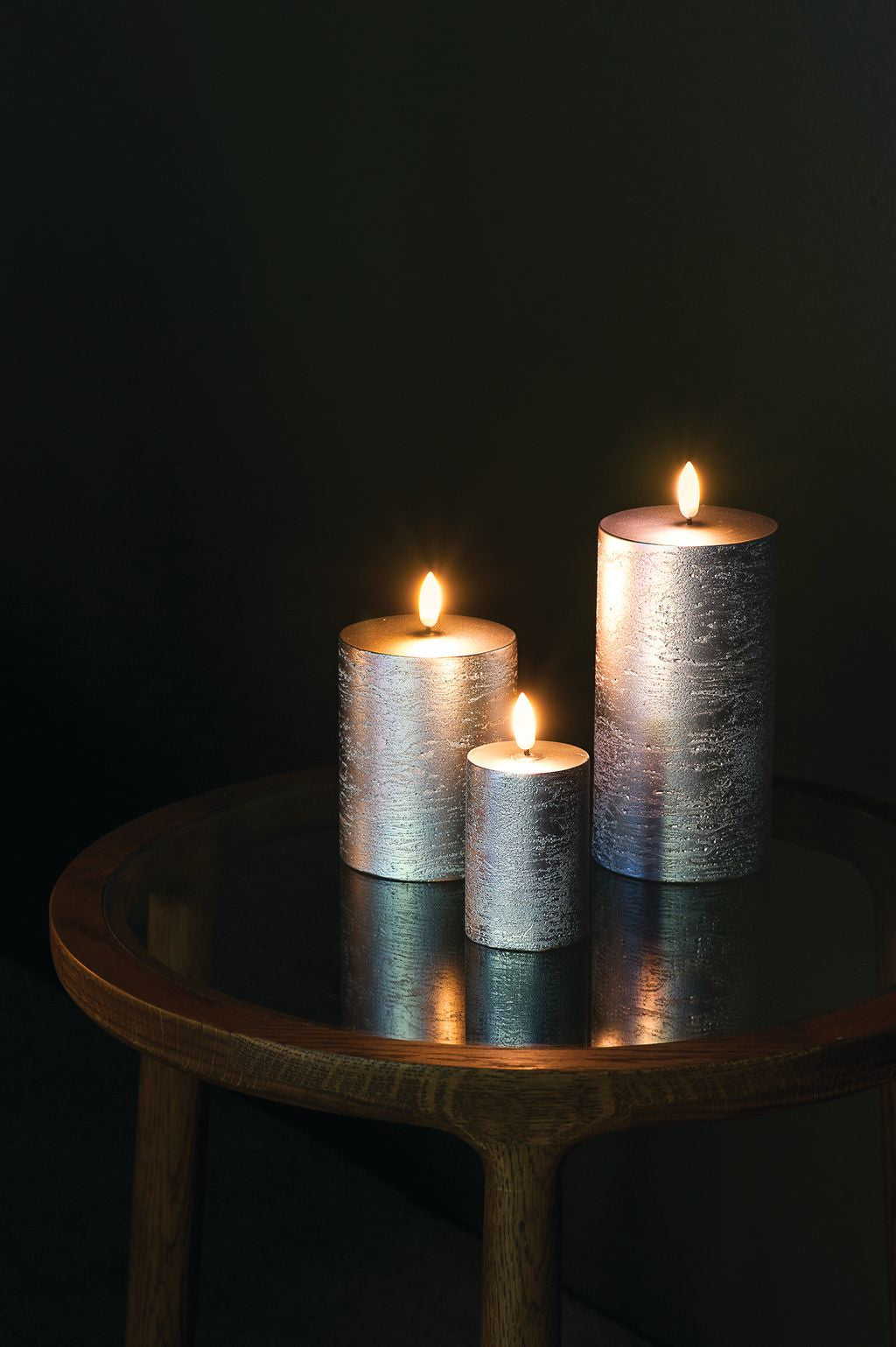 Uyuni Lighting LED Pillar Candle 3 D火焰ØxH 5,8x15,2厘米，金属银