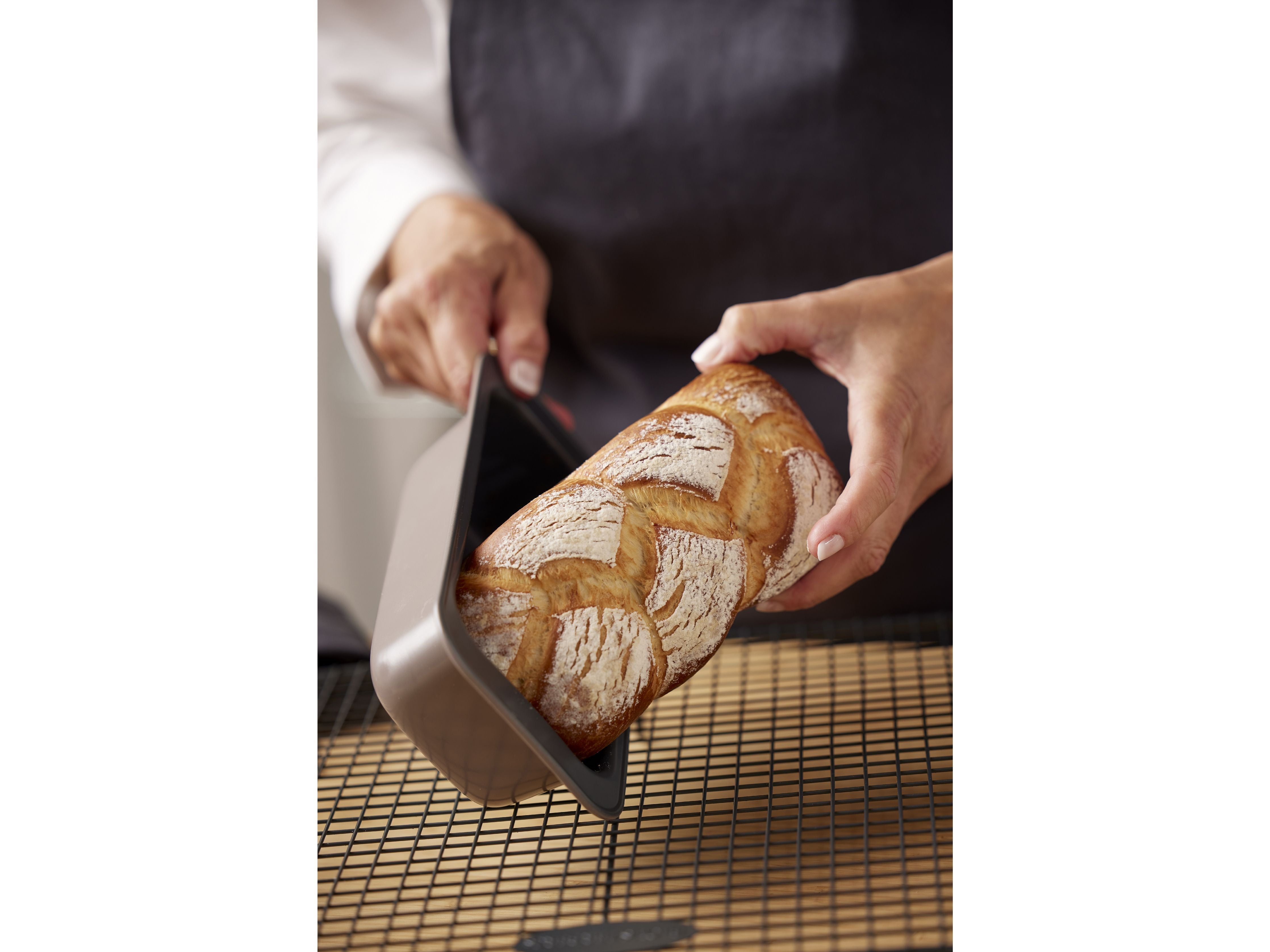 Blomsterbergs Loaf Pan拿铁，25厘米