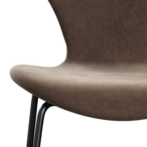 Fritz Hansen 3107 Chair Full Upholstery, Black/Belfast Velvet Grey Brown