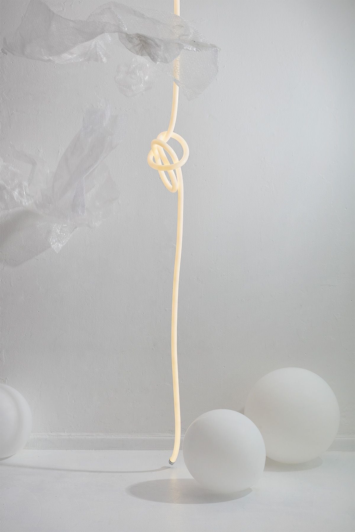 Estudio sobre la lámpara de montaje flexible 4 m, blanco cálido