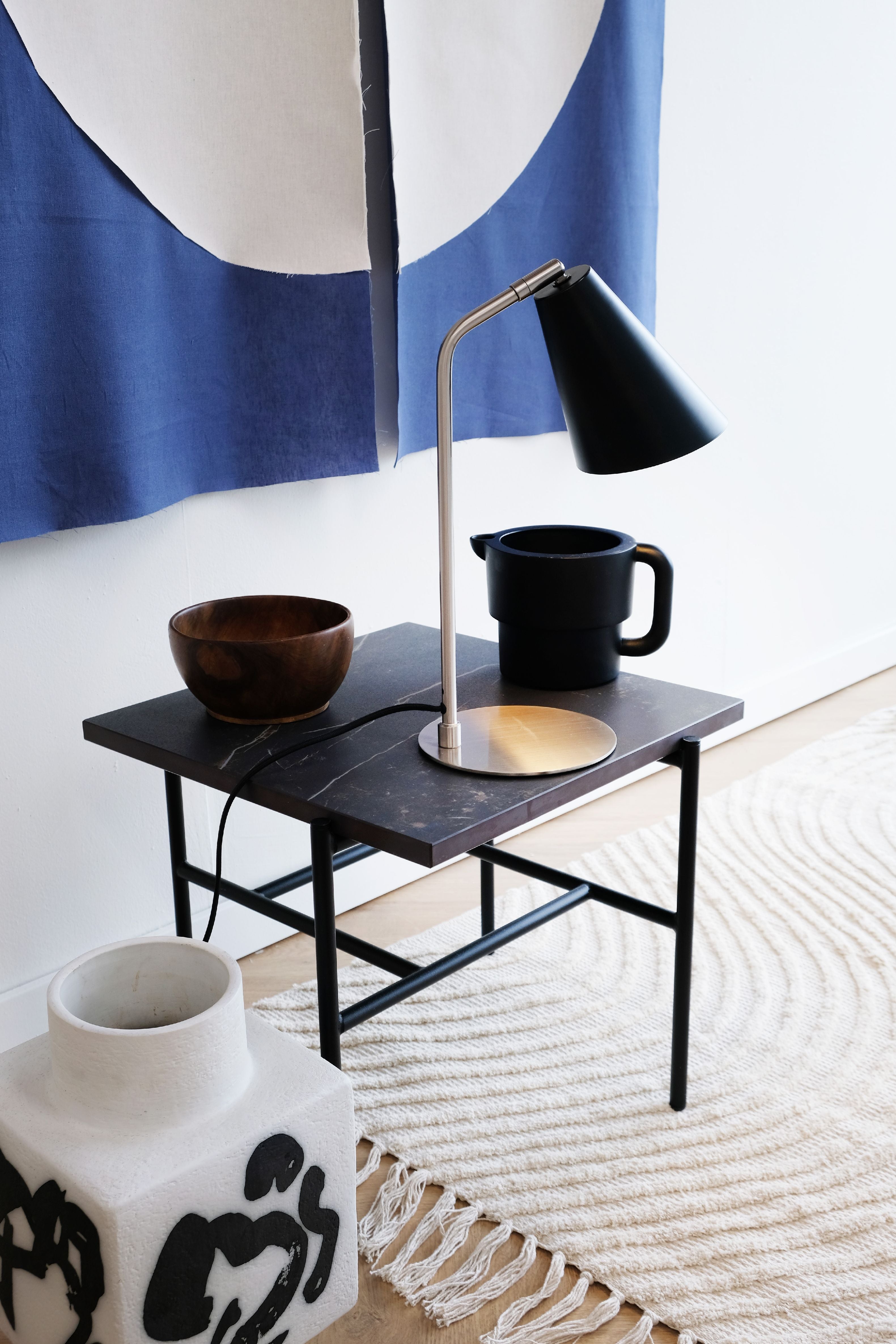 Lámpara de mesa de Dyberg Larsen Oswald, negro/acero