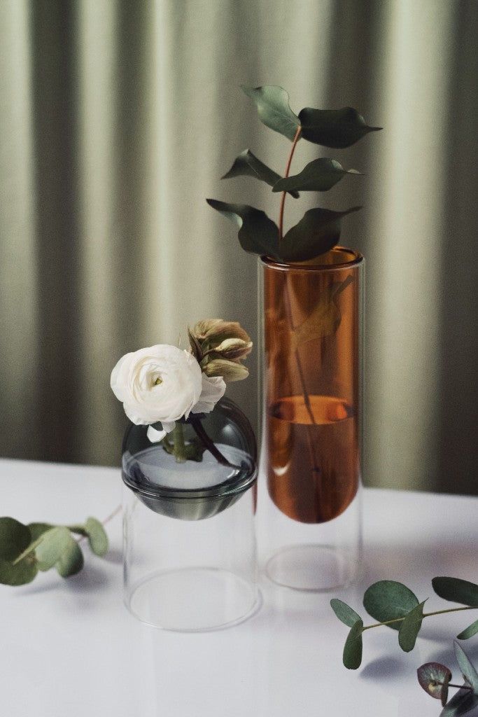 Studio About Flower Tube Vase 20 cm, ambre