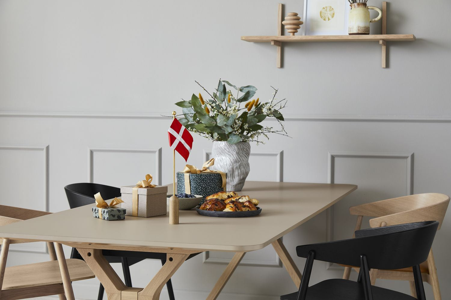 安徒生家具庆祝丹麦国旗H40厘米