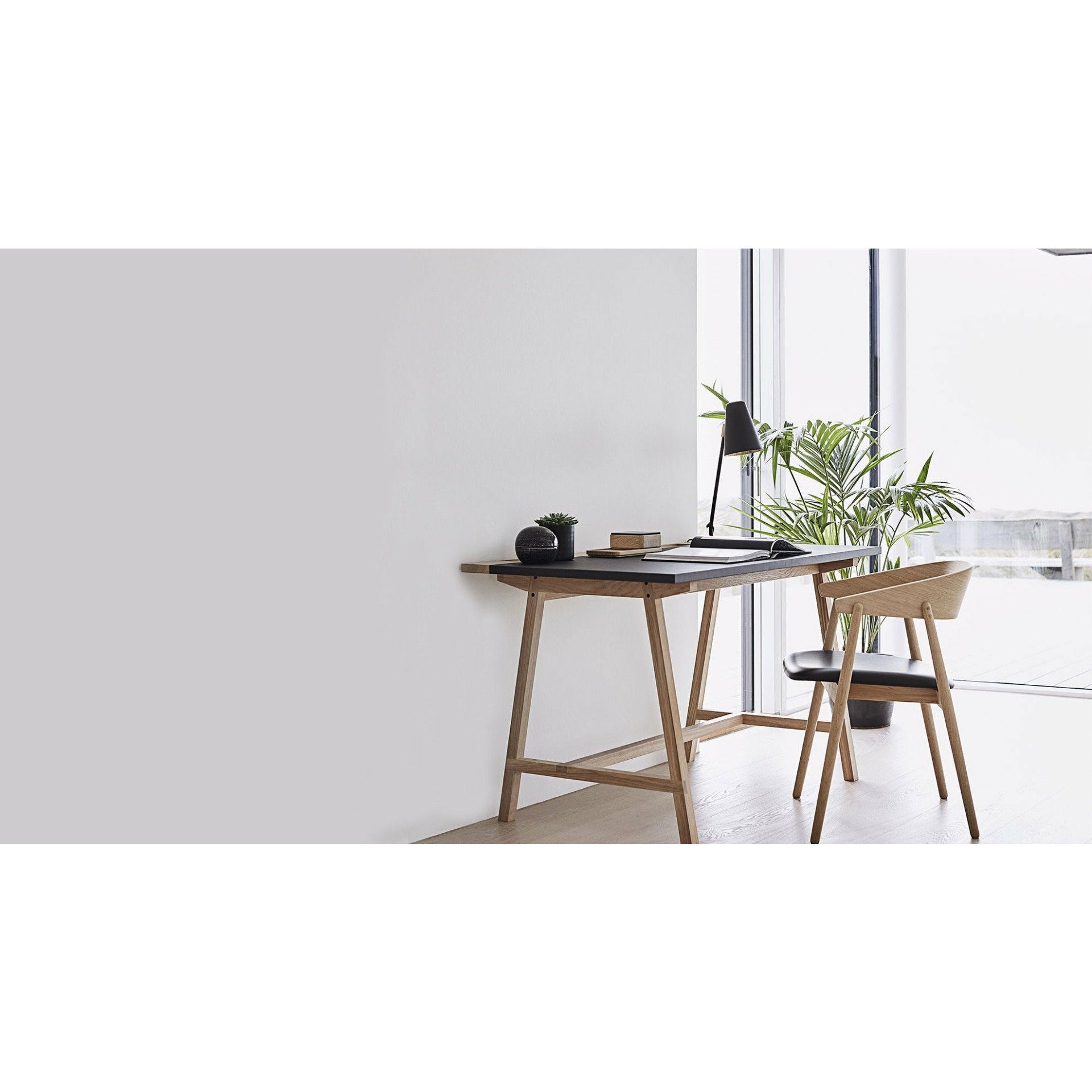 Andersen Furniture D1 Desk svart/naturlig eik